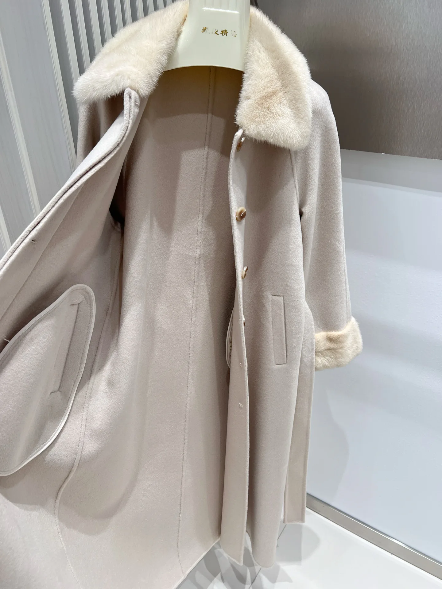 Women's Coats LORO PIANA 18408956