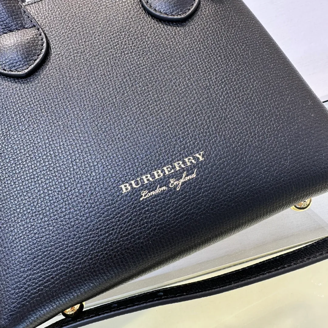 Women's Classic Handbags BURBERRY 17483296