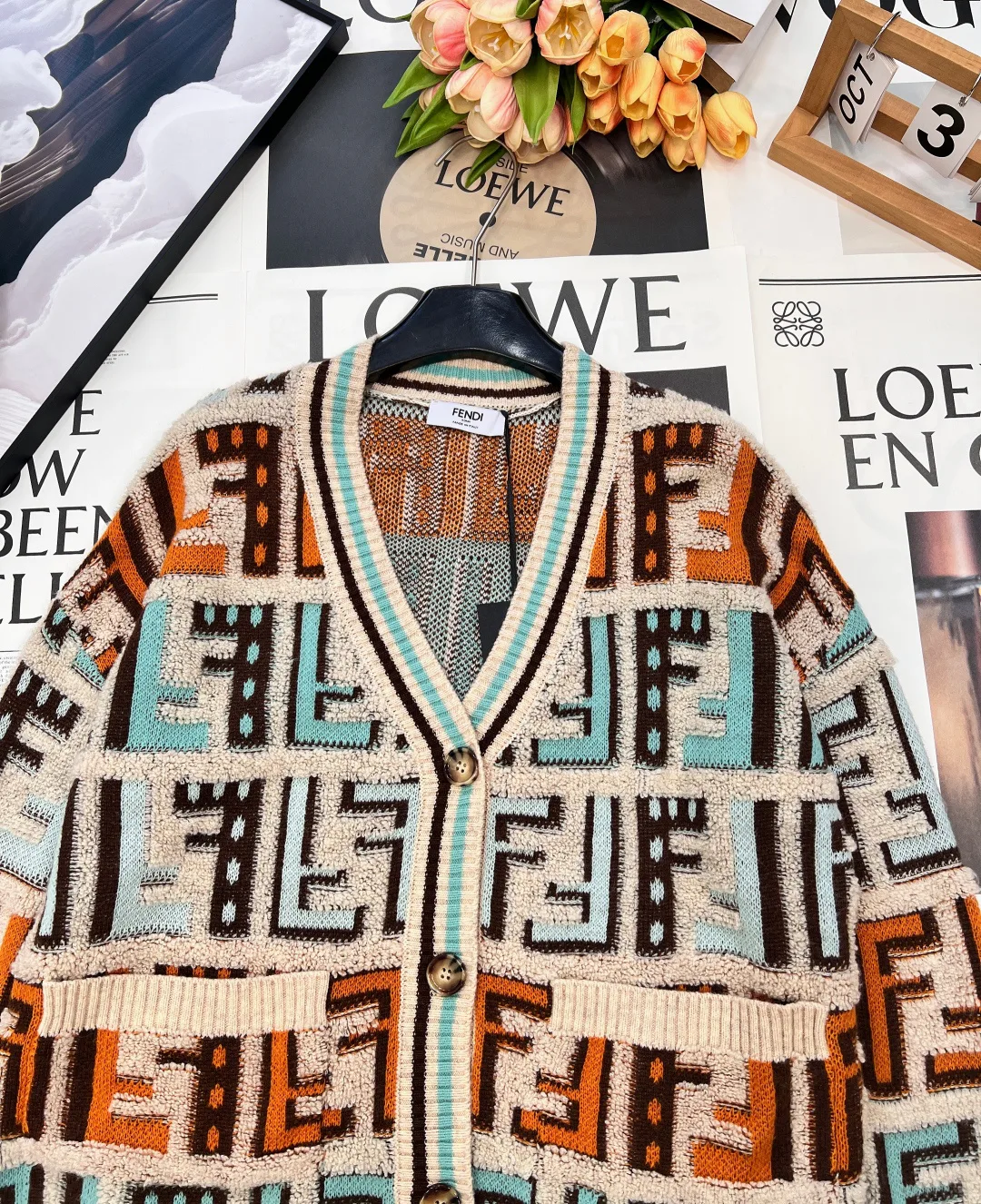 Women's Jumpers And Sweaters FENDI 17121348
