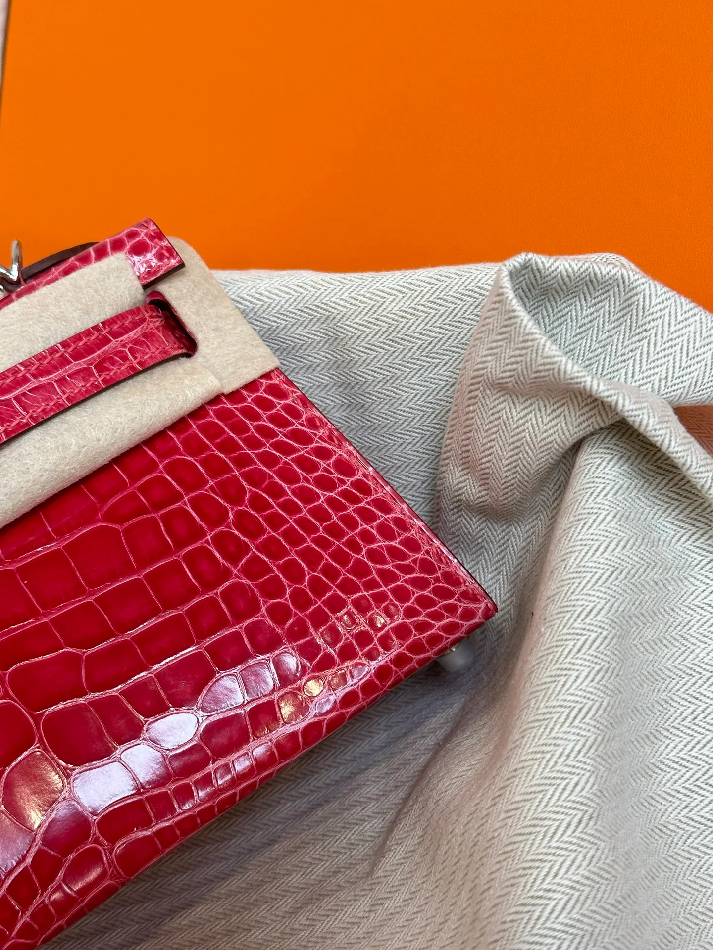 Women's Classic Handbags HERMES 18362074