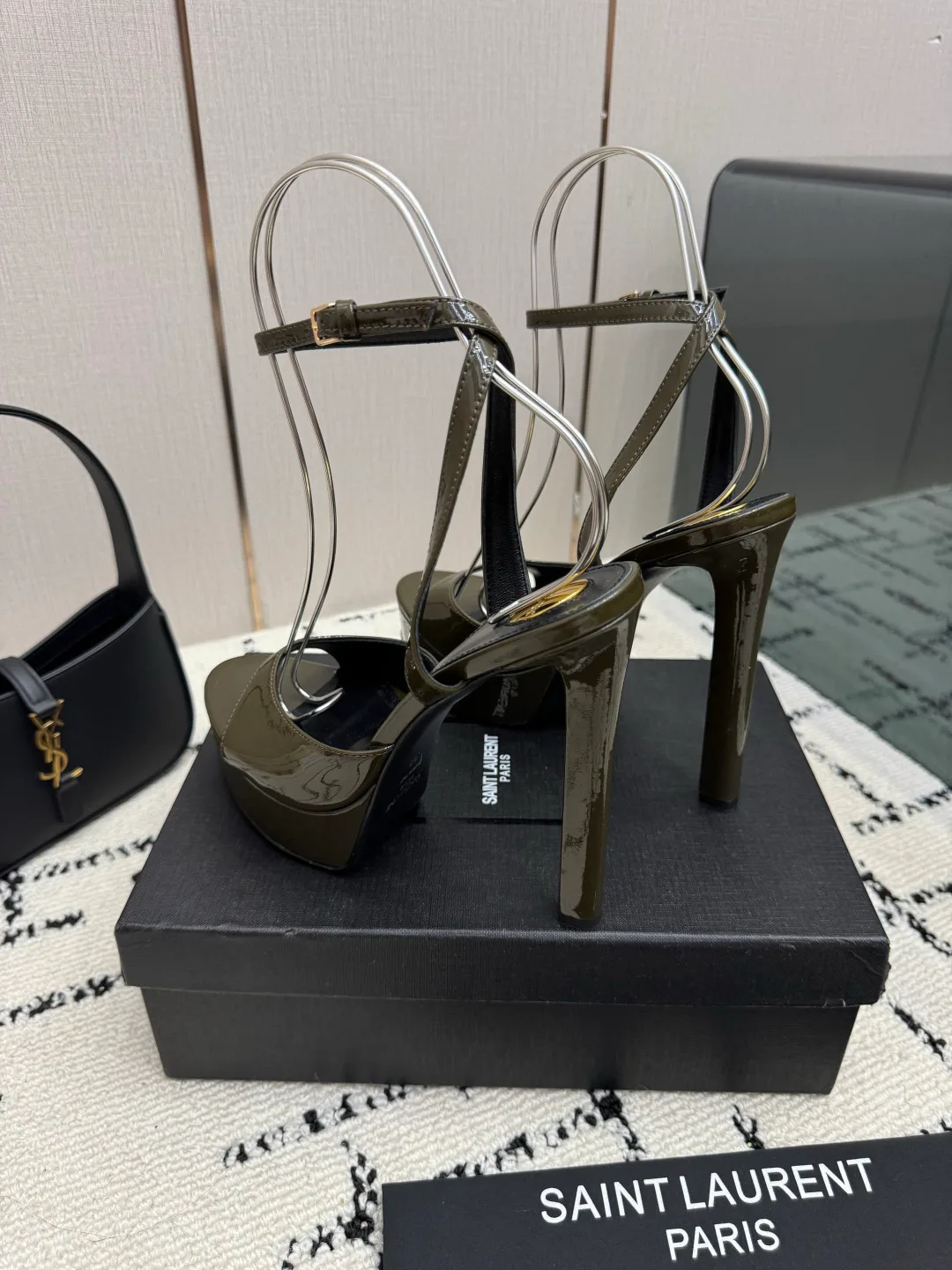 Women's Open-Toe Sandals SAINT LAURENT 18049021