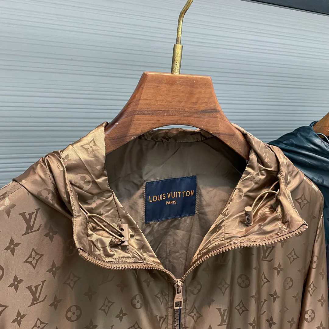 Men's Jackets And Down Jackets LOUIS VUITTON 18499038