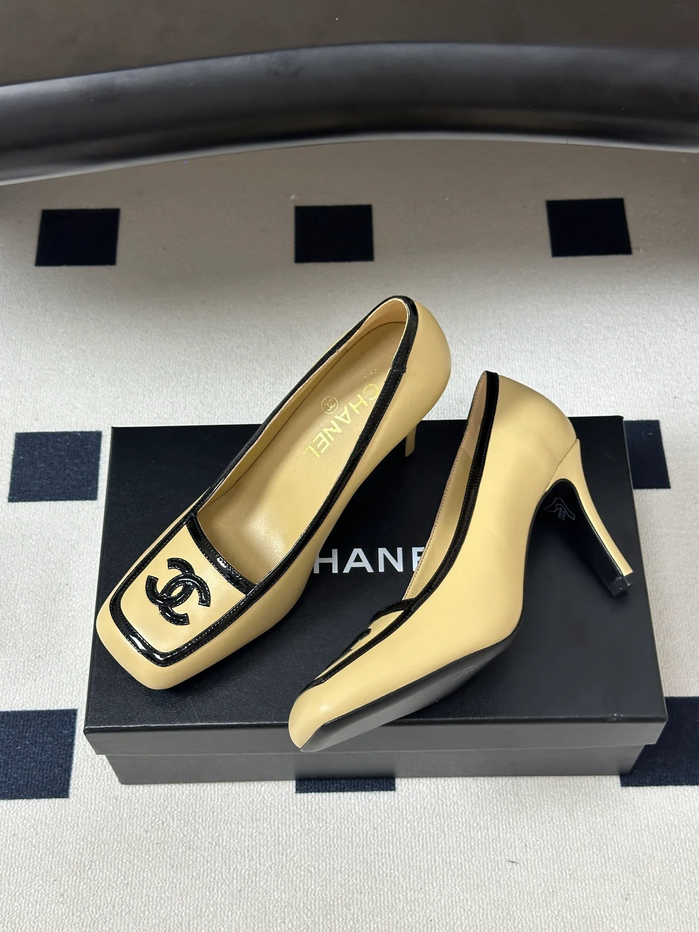 Women's Heels CHANEL 18049714