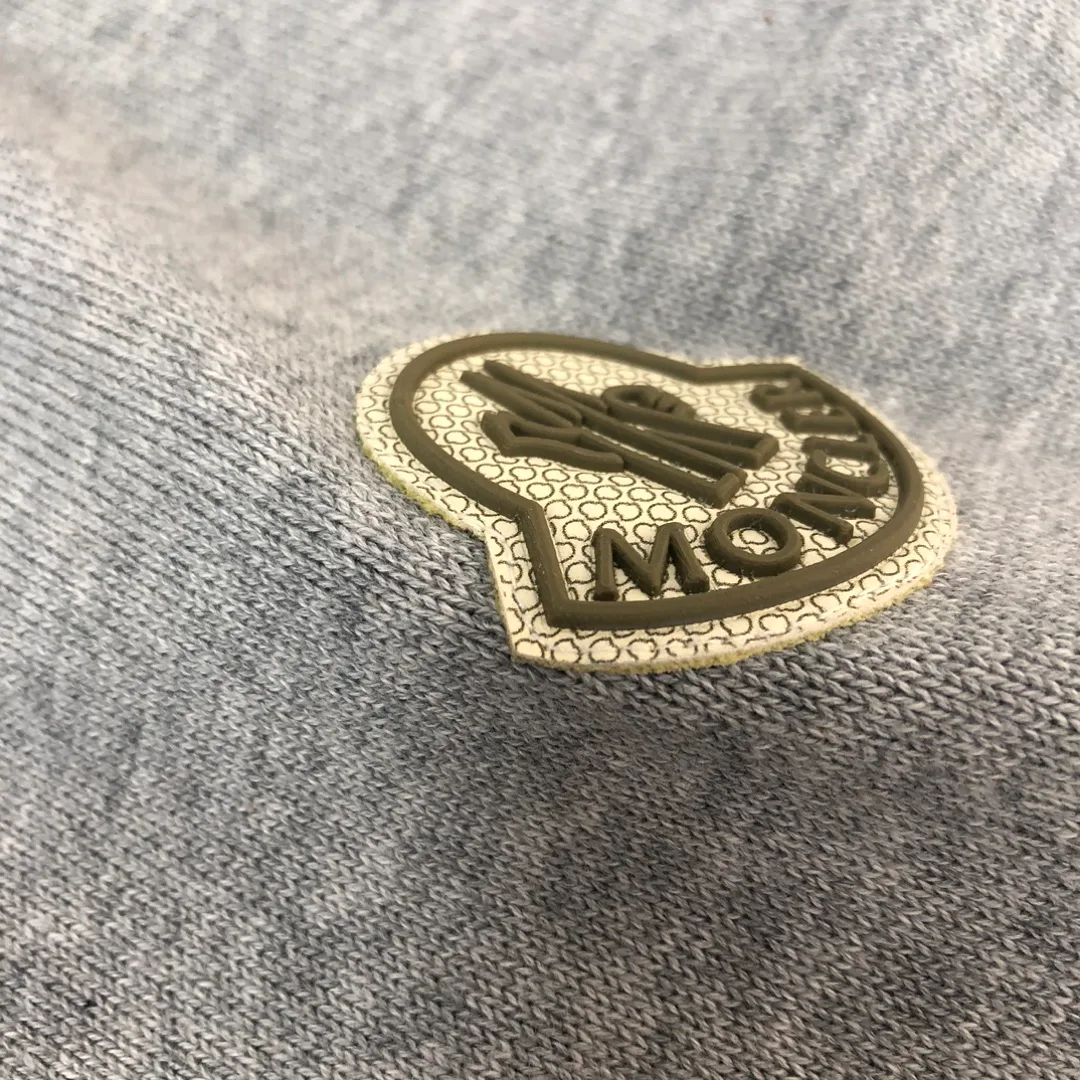 Men's Jumpers And Sweaters MONCLER 18002335