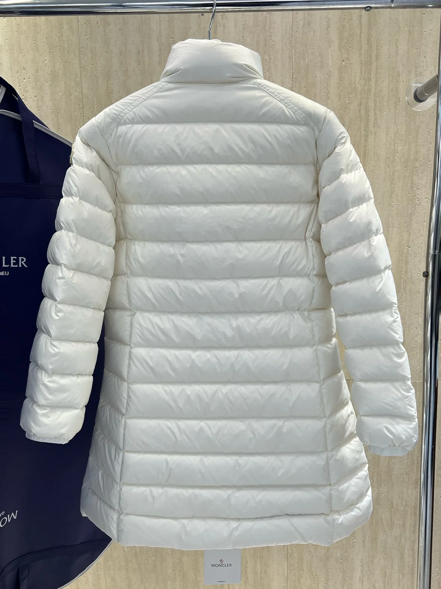 Men's Jackets And Down Jackets MONCLER 18434494