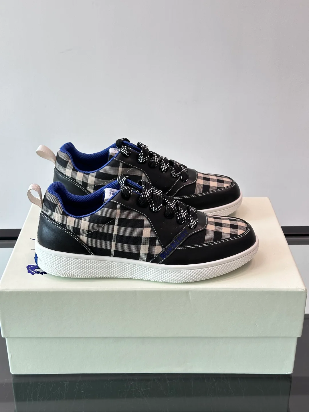 Men's Sneakers BURBERRY 18449432