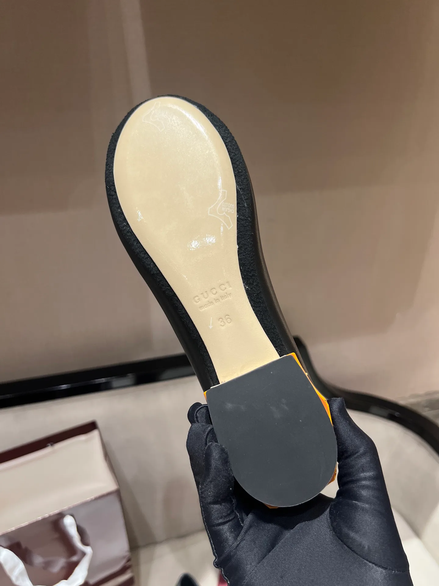 Women's Ballet Flats GUCCI 18020252