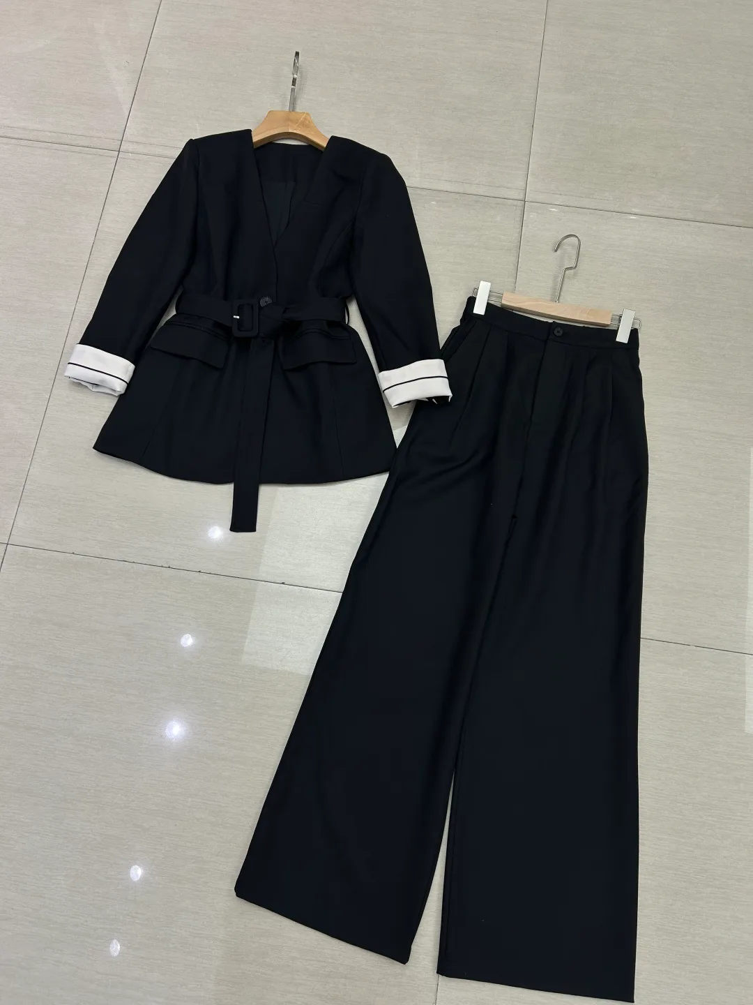 Women's Suits MAX MARA 17953035
