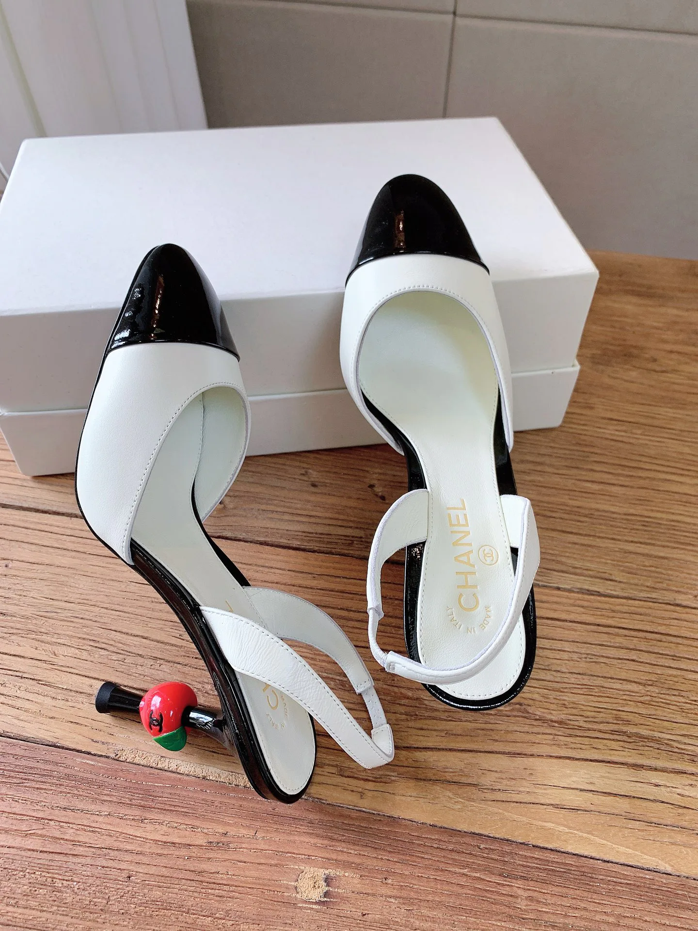 Women's Heels CHANEL 16942024