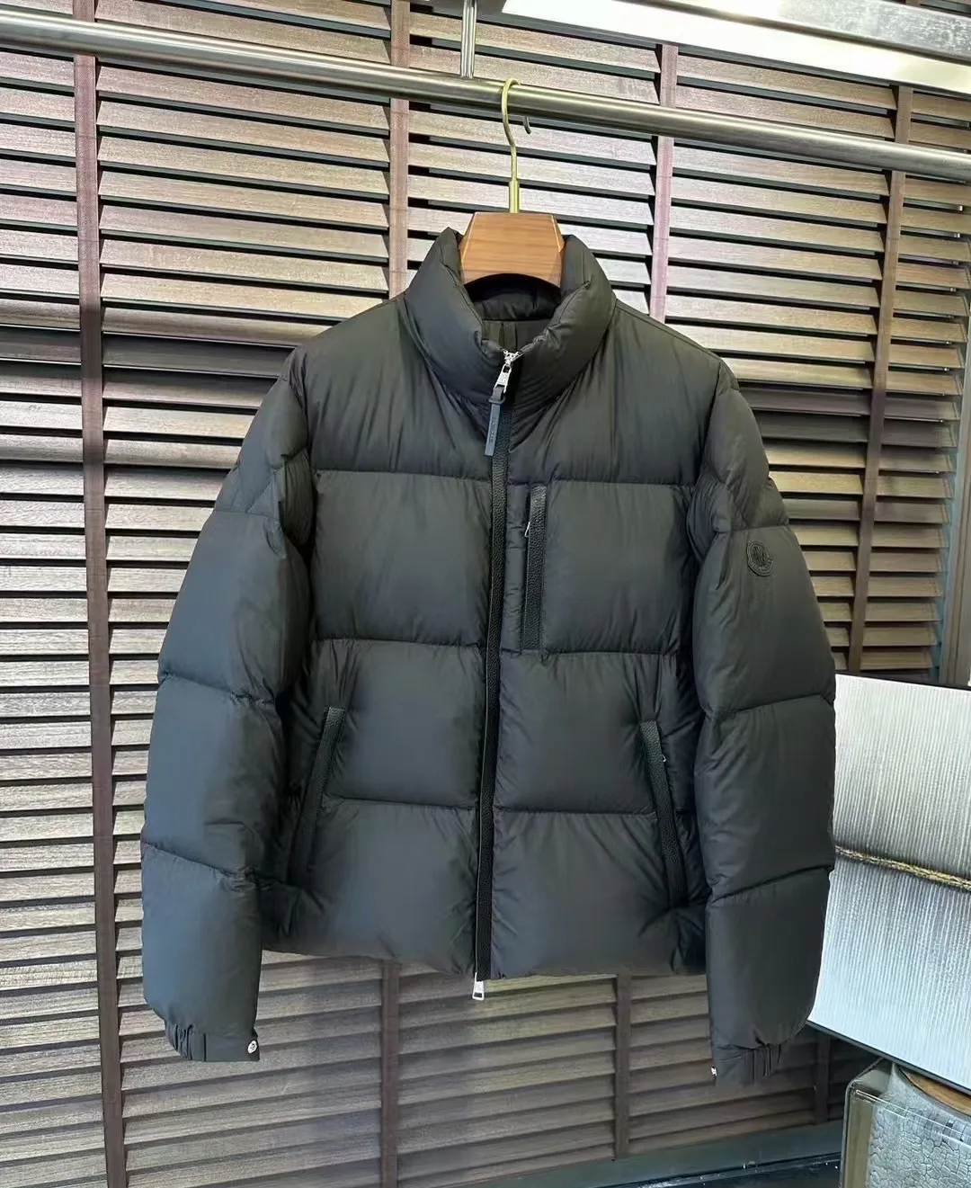 Women's Jackets And Down Jackets MONCLER 17964551