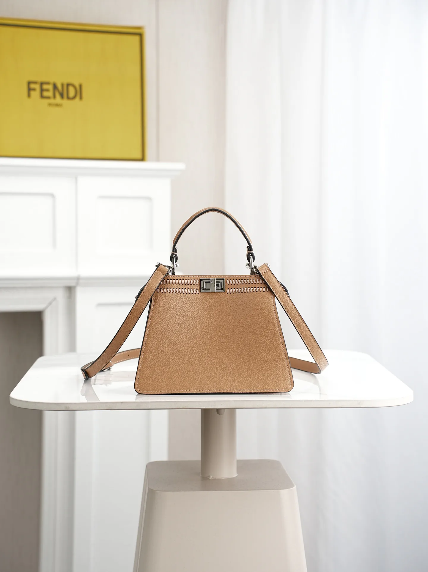Women's Classic Handbags FENDI 18005124
