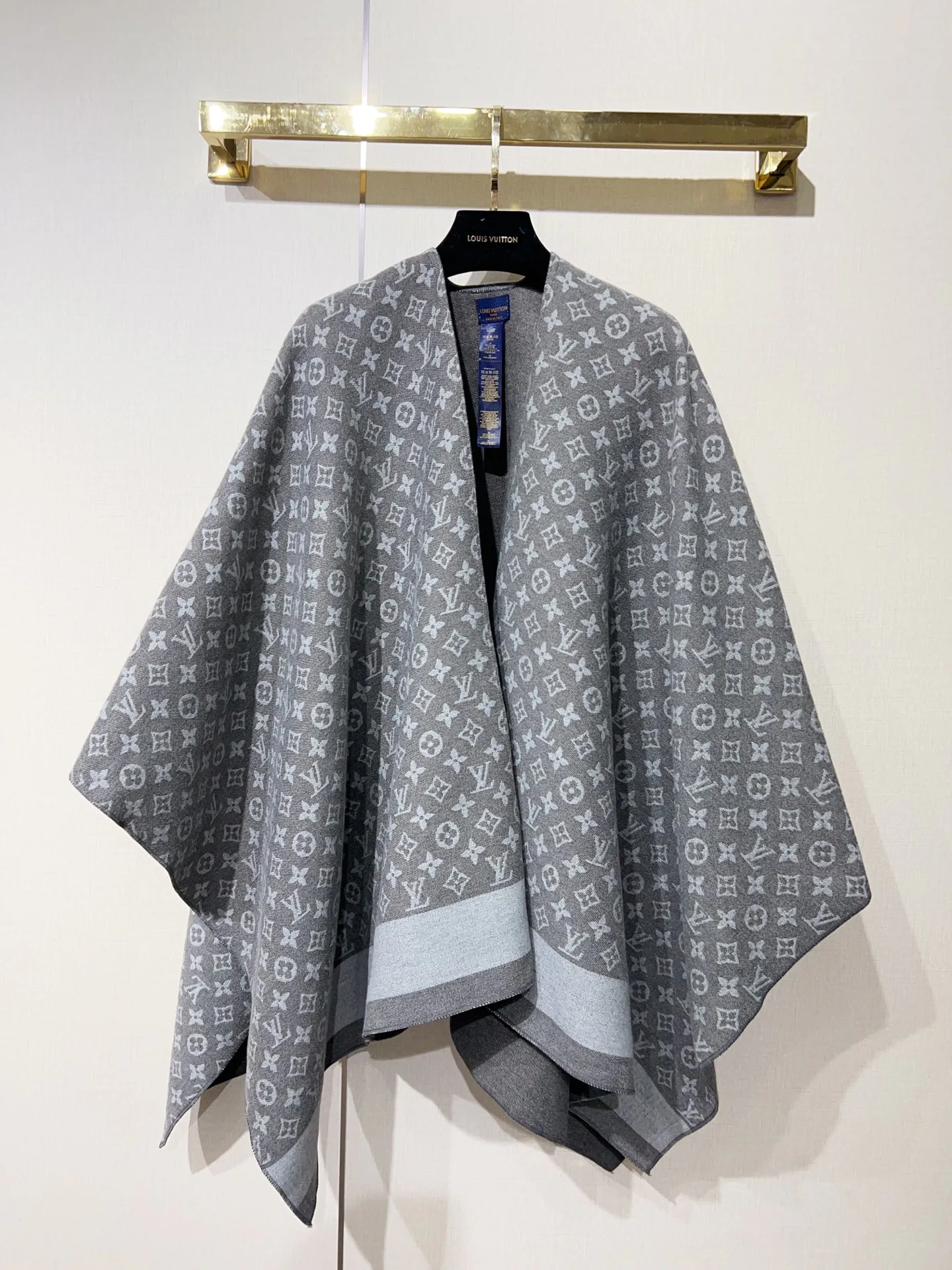 Women's Coats LOUIS VUITTON 18413326