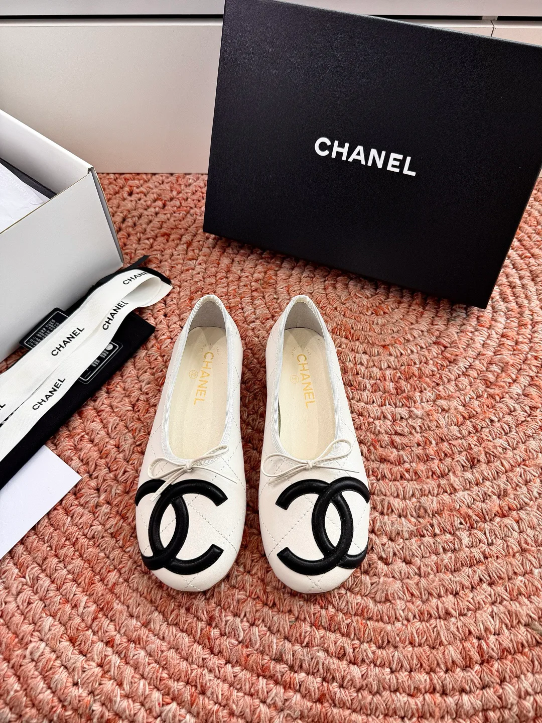Women's Ballet Flats CHANEL 17599904