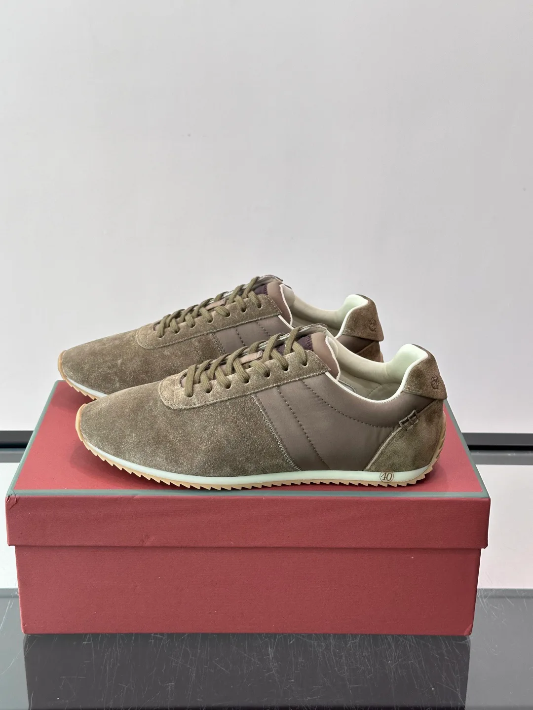 Women's Sneakers LORO PIANA 17447599
