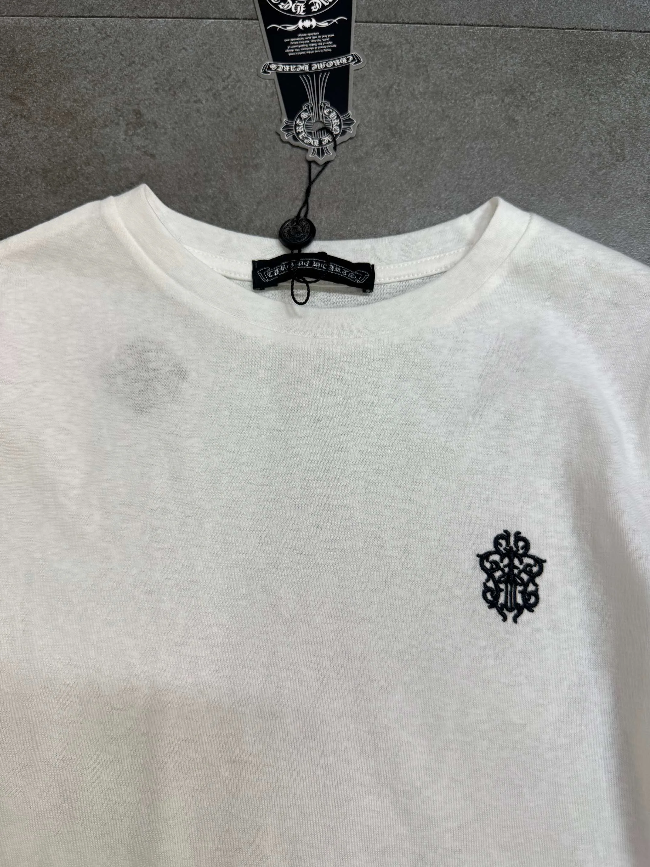Women's T-Shirts CHROME HEARTS 17596743