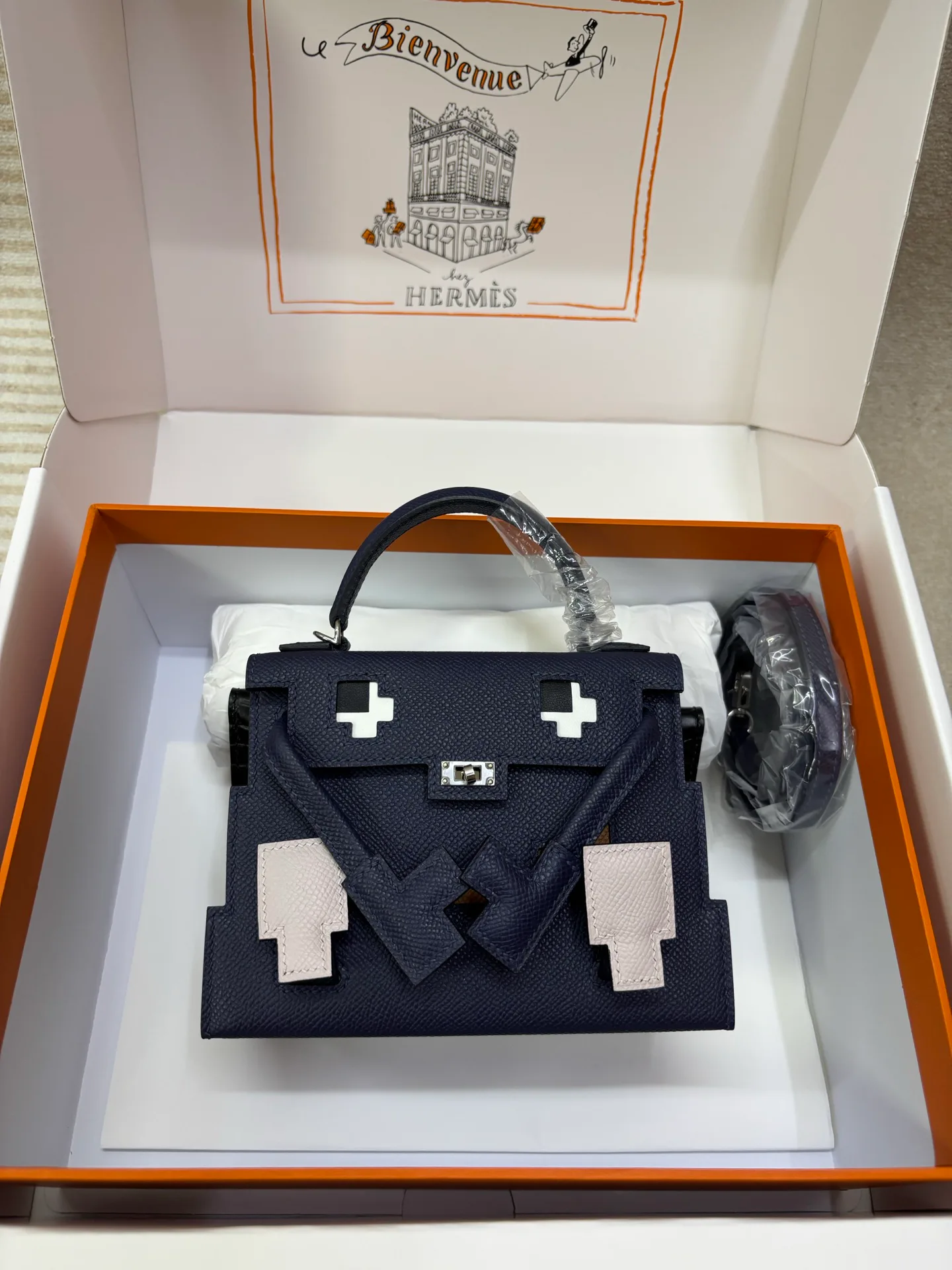 Women's Classic Handbags HERMES 18127209