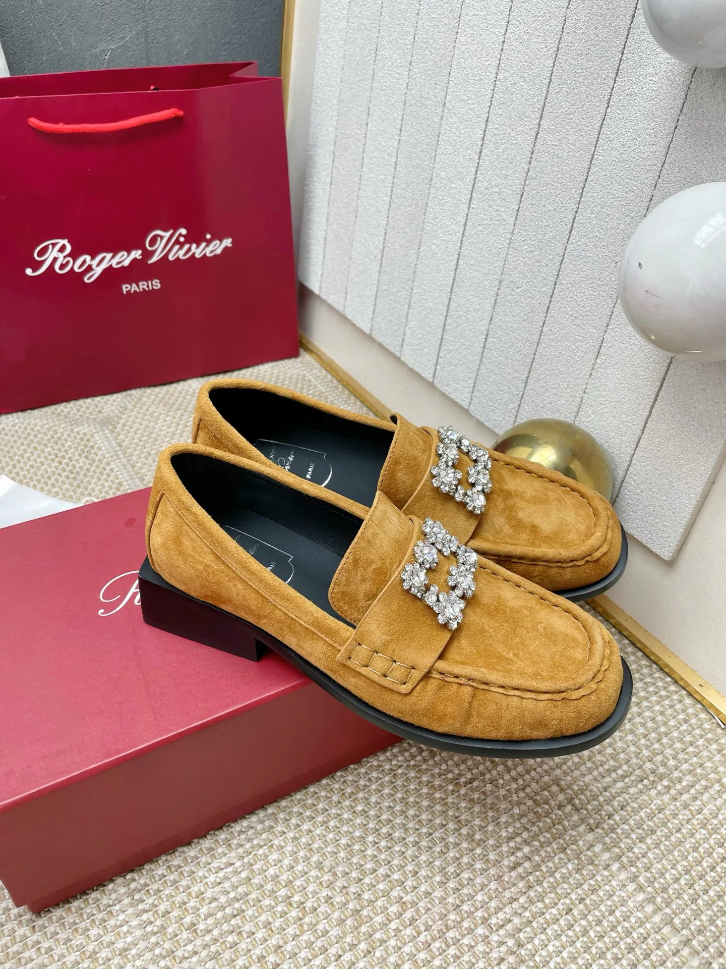 Women's Loafers And Moccasins ROGER VIVIER 18258393