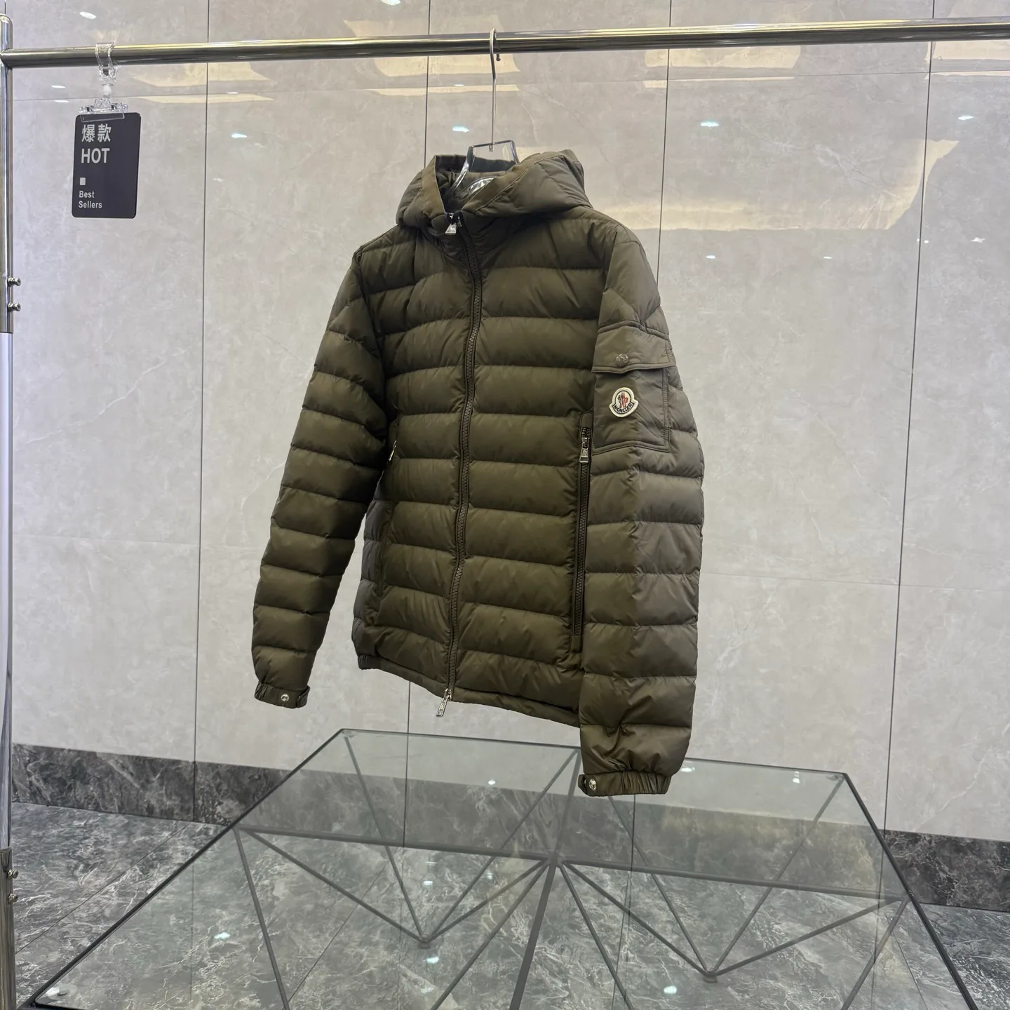 Women's Jackets And Down Jackets MONCLER 17919910