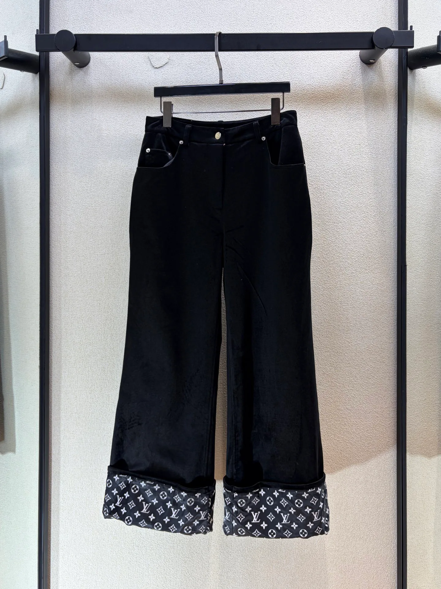 Брюки Женские Louis Vuitton 18605915