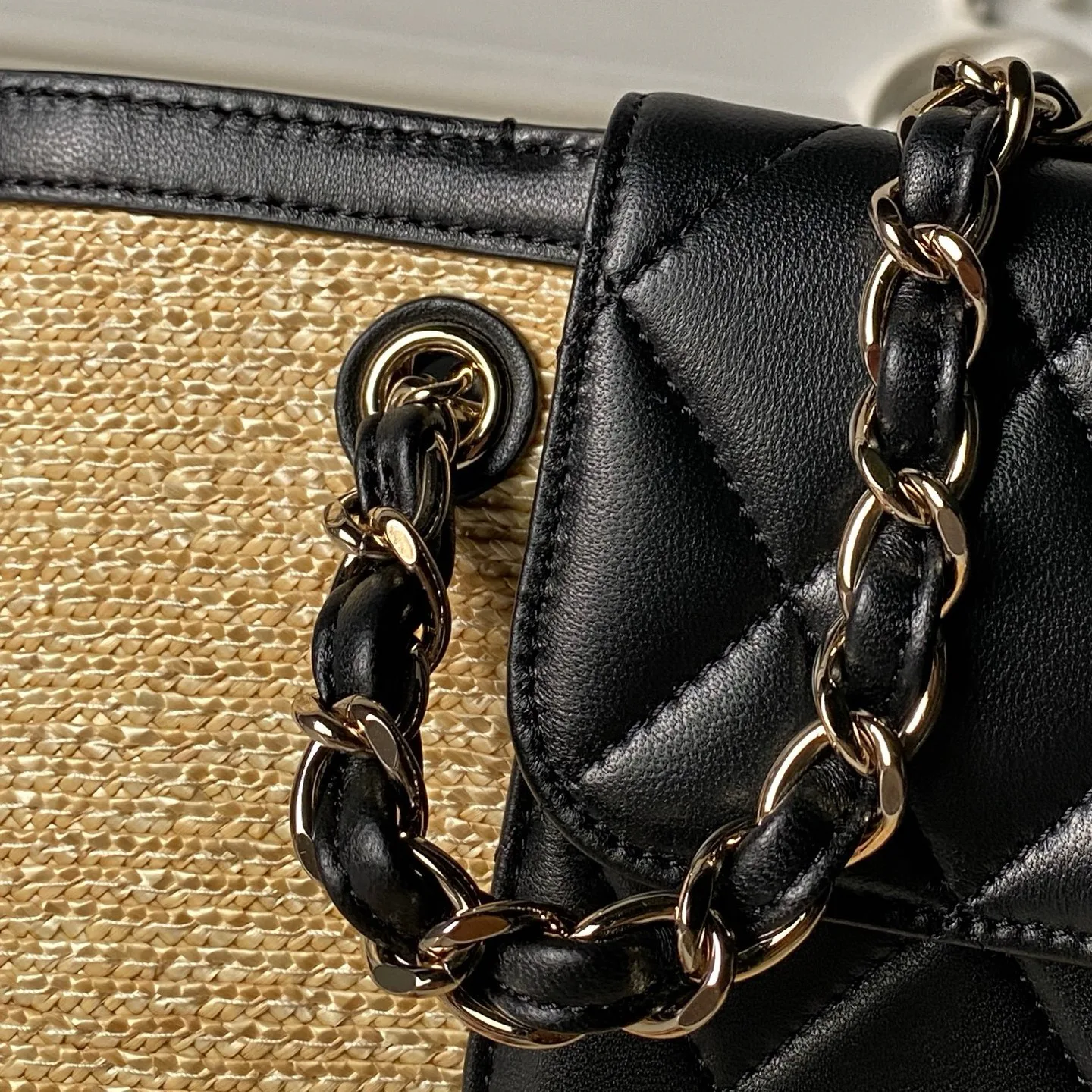 Women's Classic Handbags CHANEL 18207948