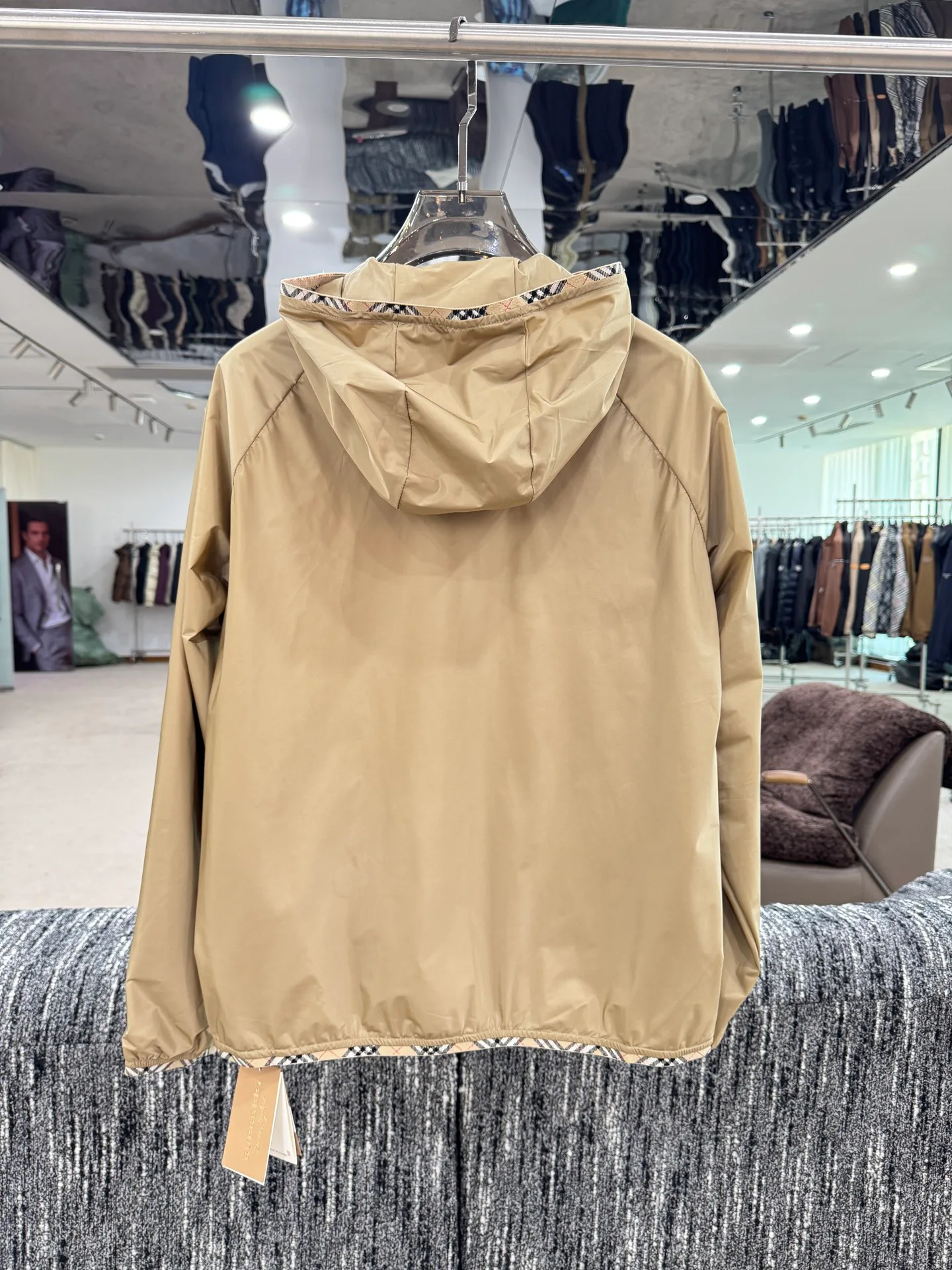 Men's Jackets And Down Jackets BURBERRY 18084174