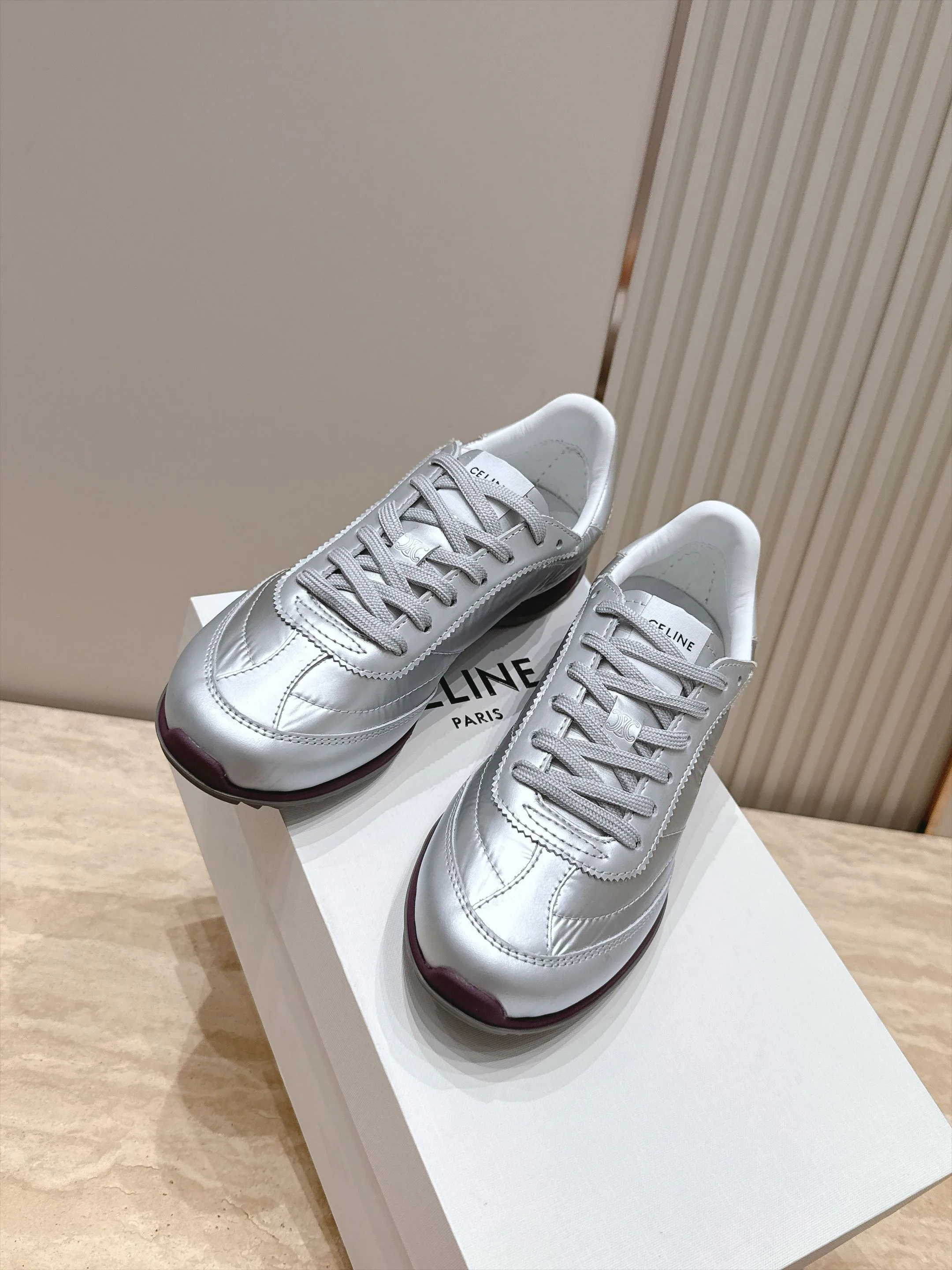 Women's Sneakers CELINE 18420780