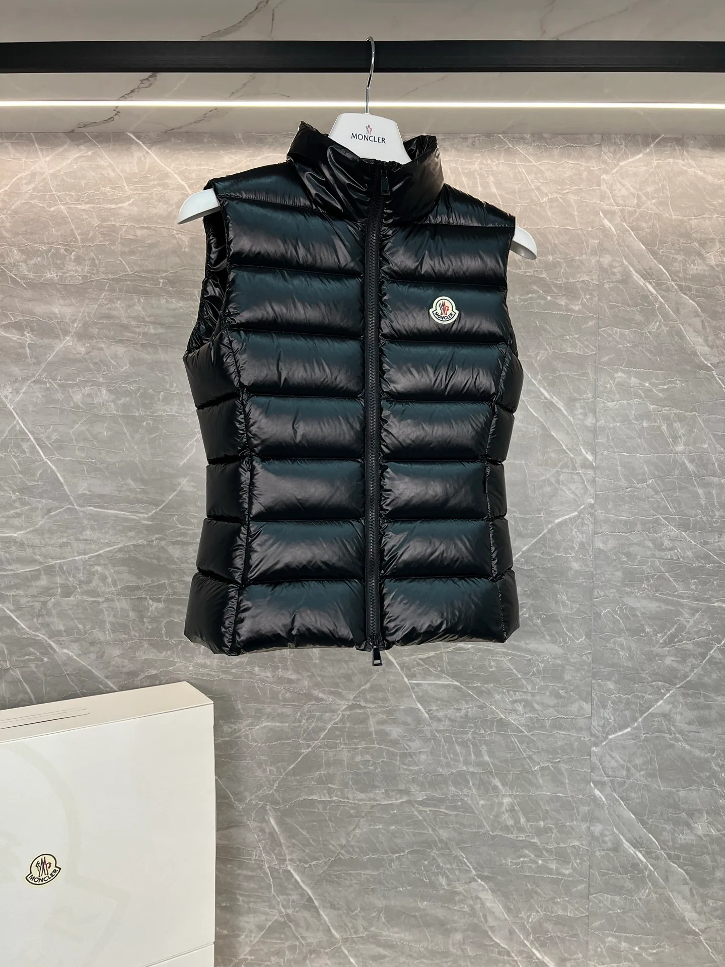 Women's Vests MONCLER 17850093
