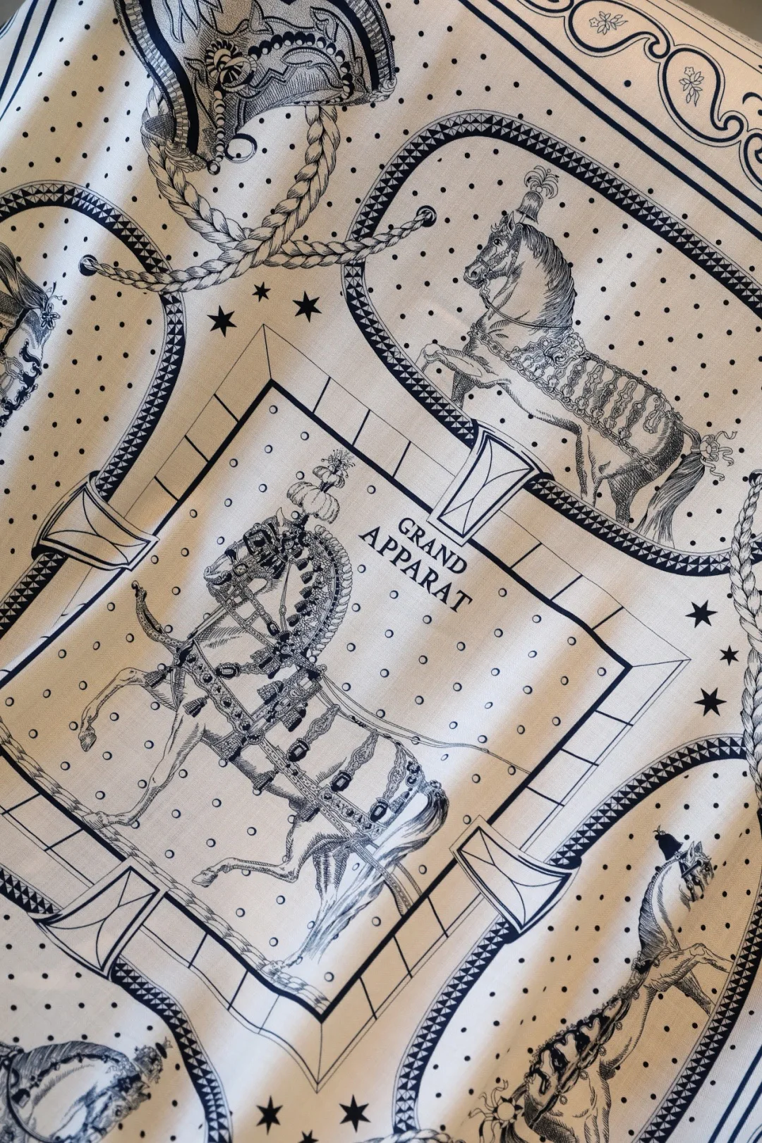 Silk Scarves HERMES 18093517