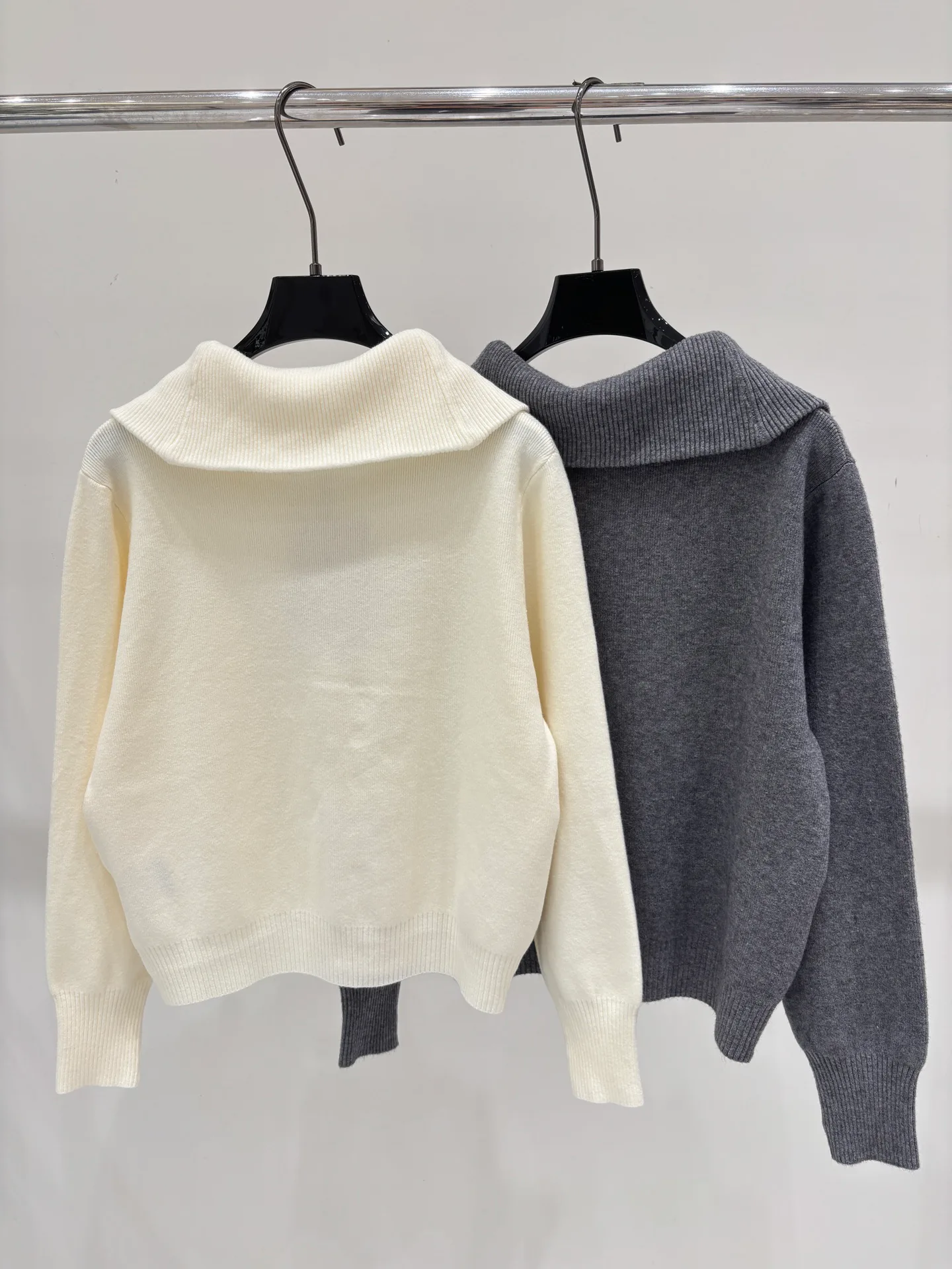 Women's Jumpers And Sweaters MIU MIU 18263257