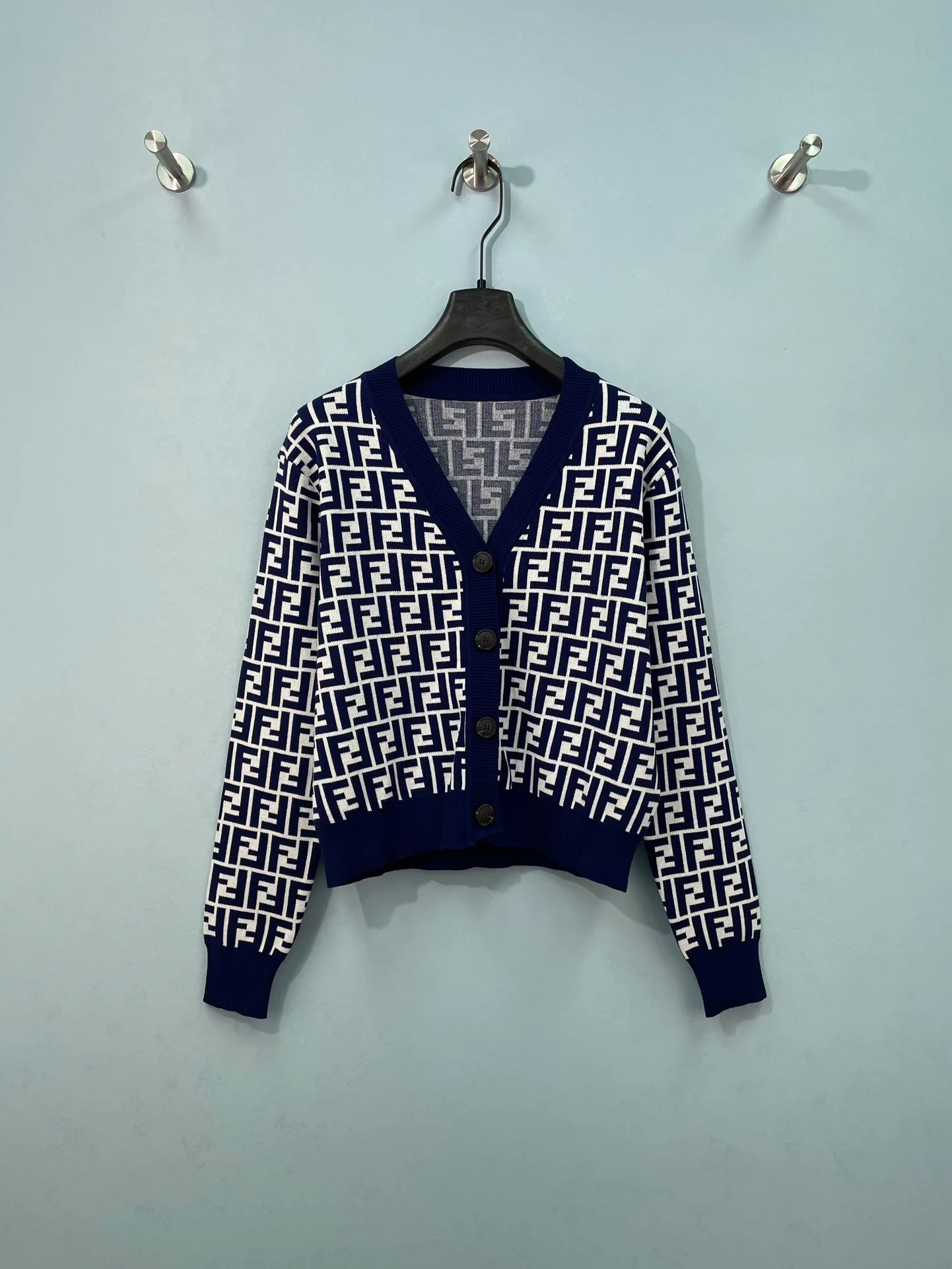 Women's Jumpers And Sweaters FENDI 18151190