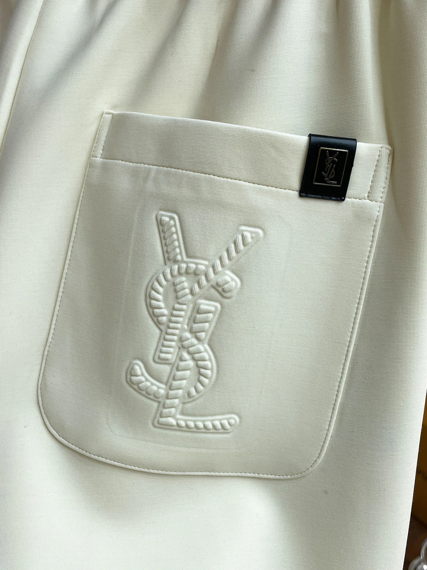 Men's Trousers SAINT LAURENT 18499622