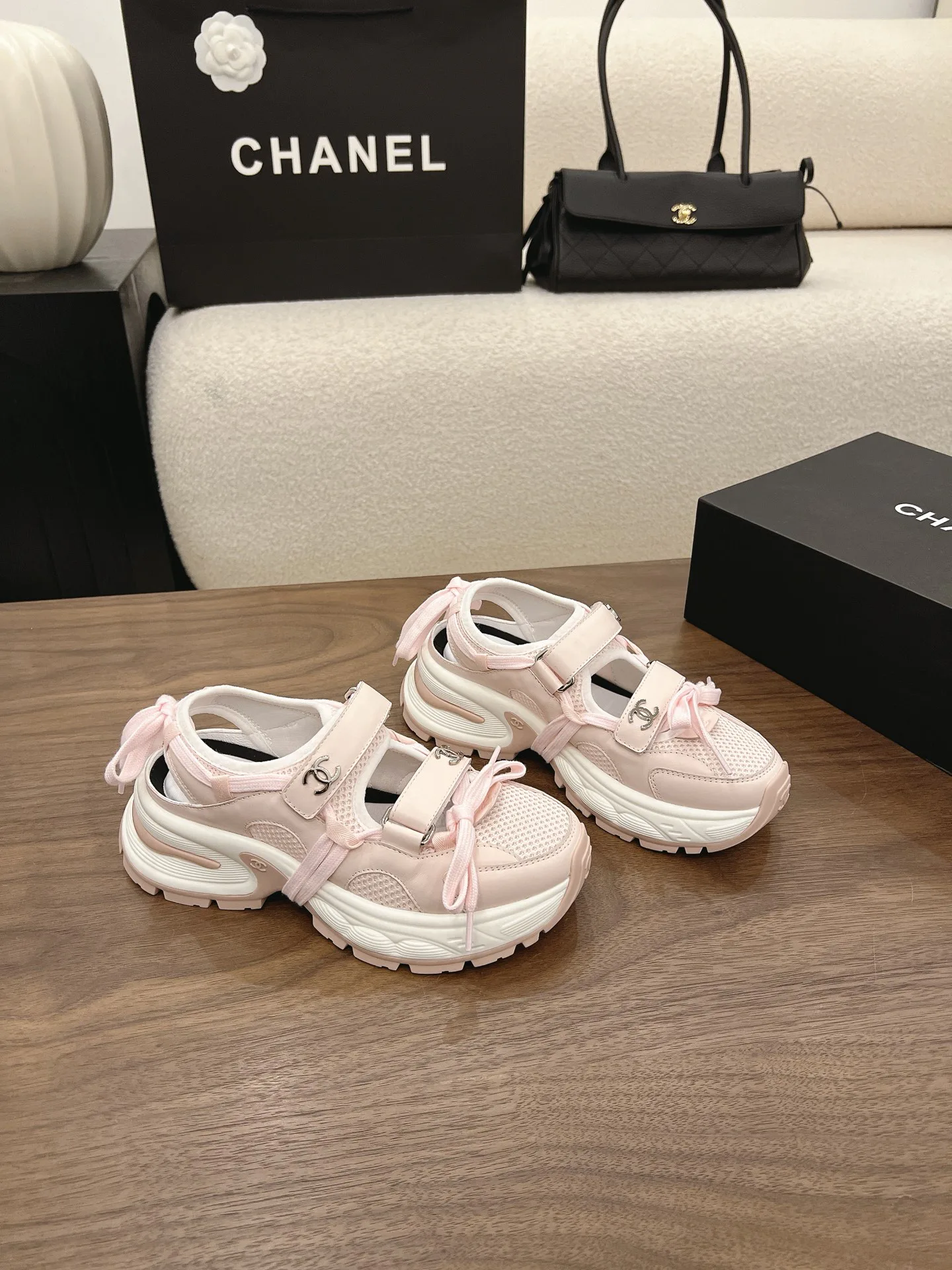 Women's Sneakers CHANEL 16915792