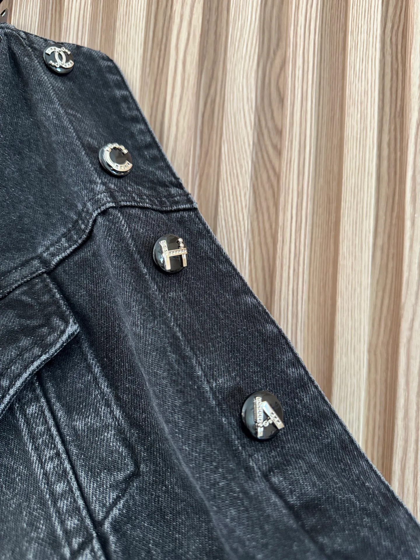 Women's Jackets And Down Jackets CHANEL 18174607