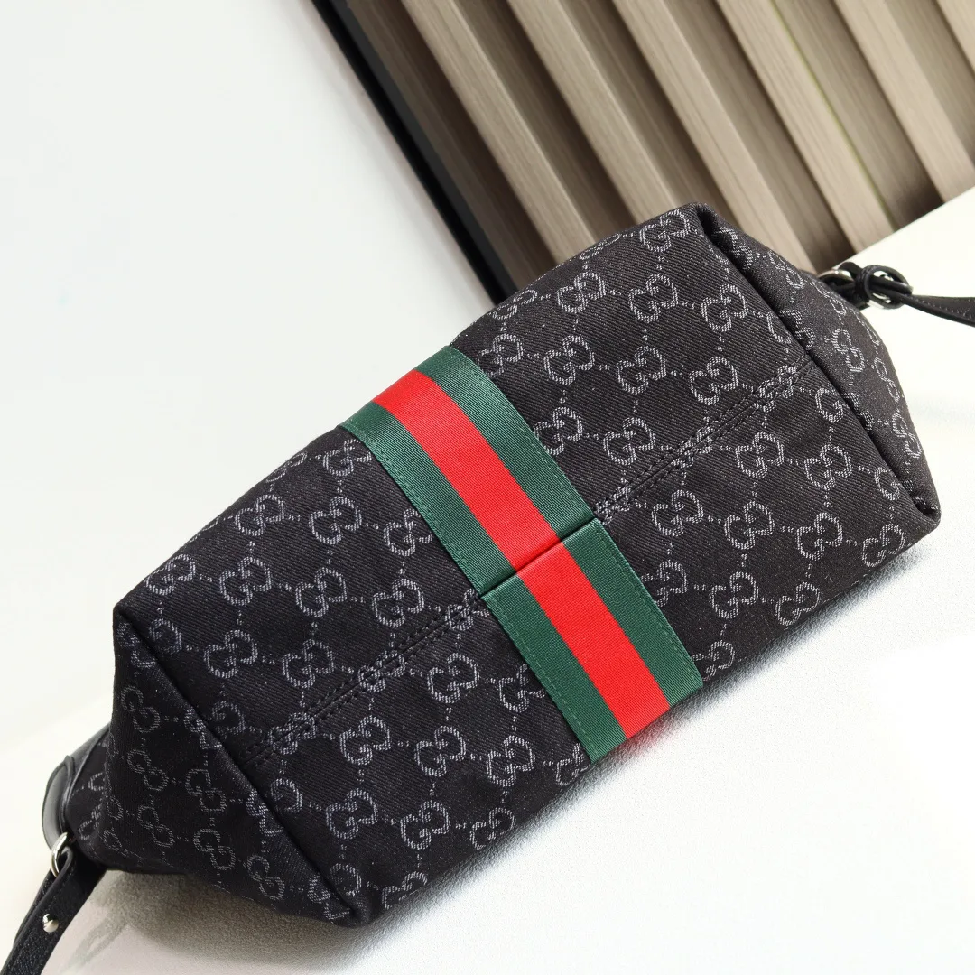 Women's Classic Handbags GUCCI 17947874