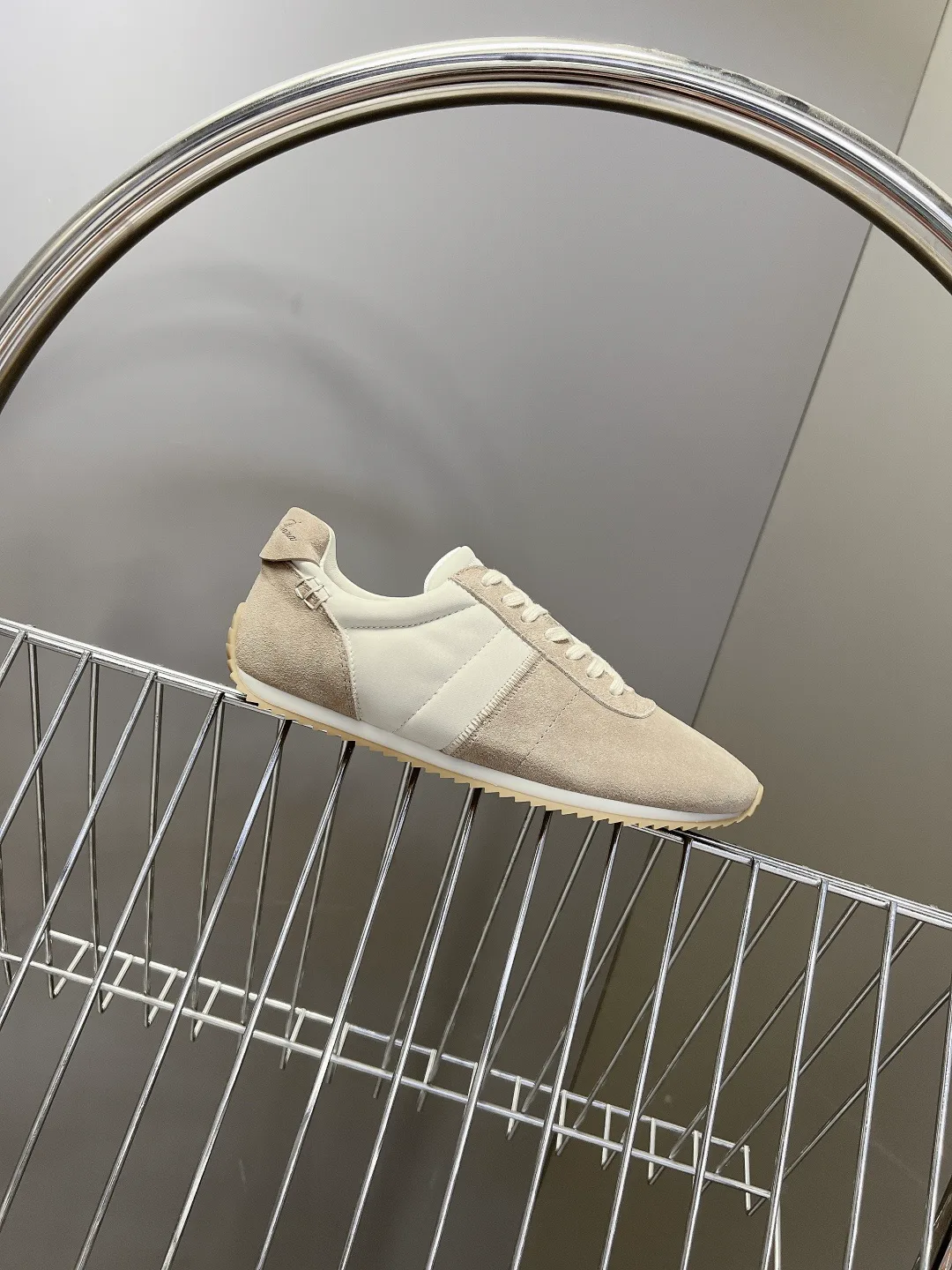 Women's Sneakers LORO PIANA 17449335
