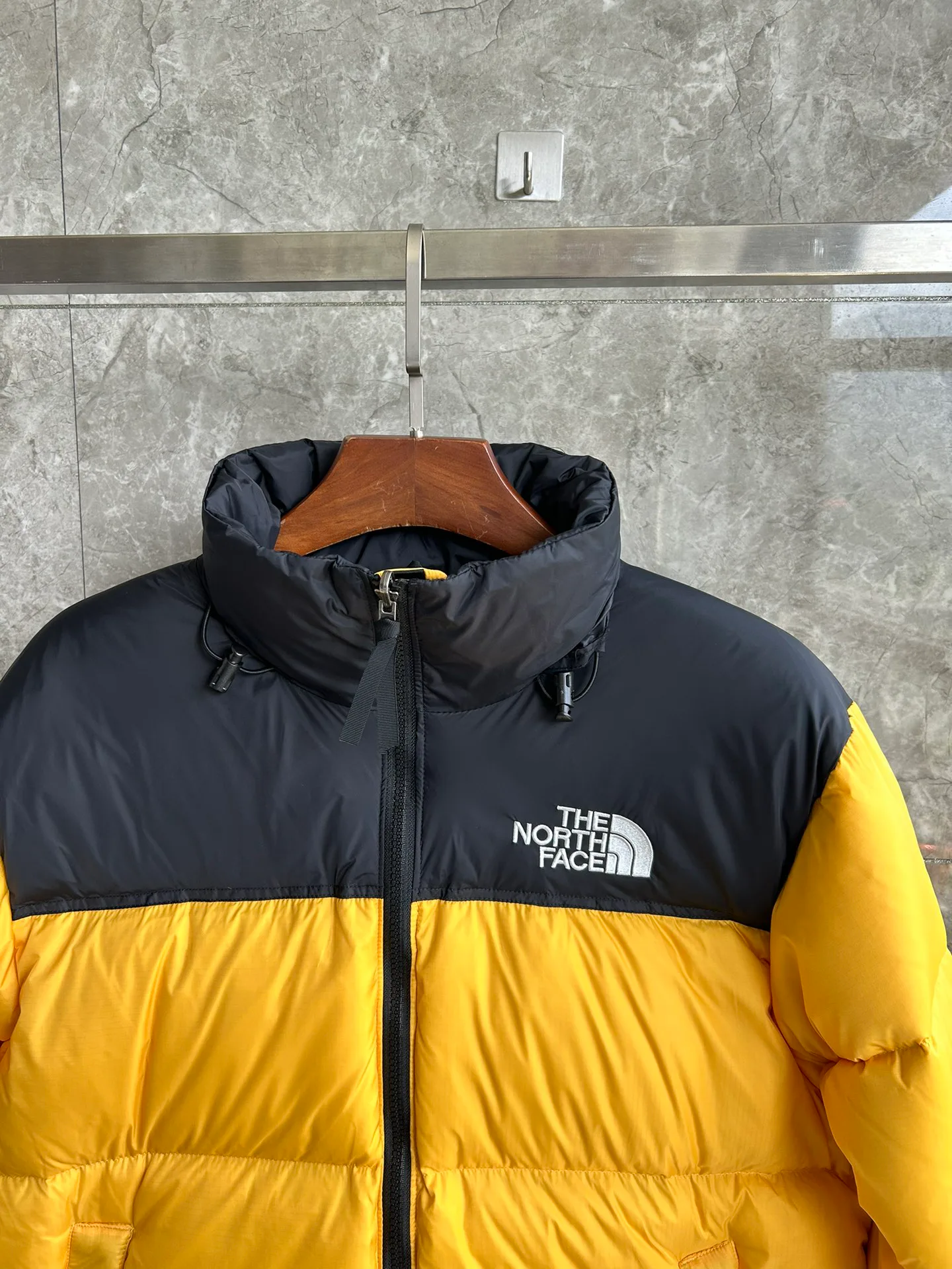 Women's Jackets And Down Jackets THE NORTH FACE 18509305