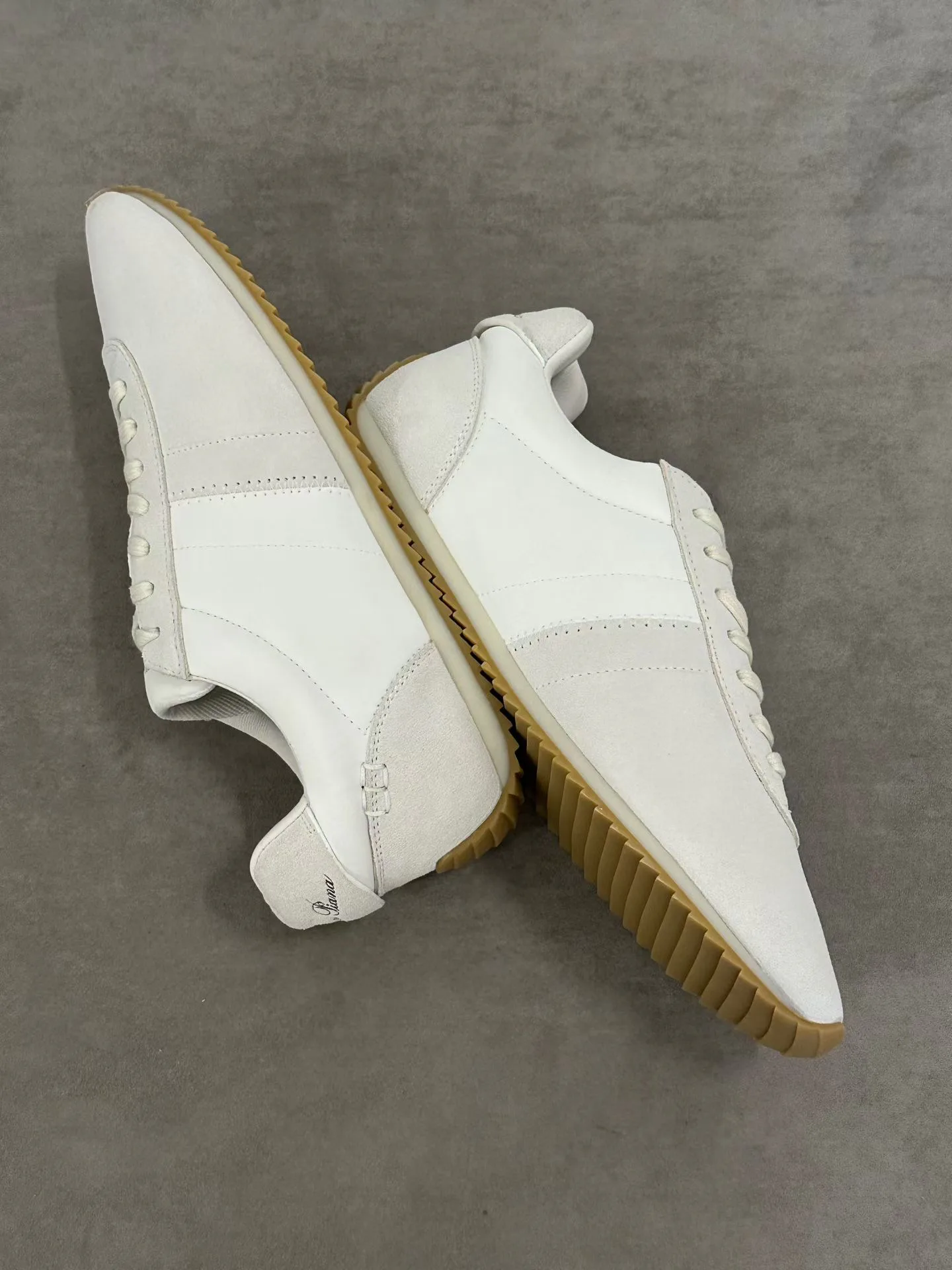 Women's Sneakers LORO PIANA 18267430