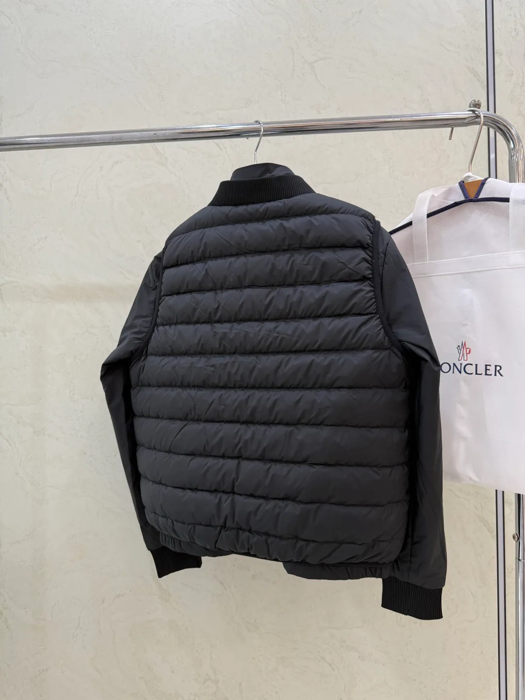 Men's Jackets And Down Jackets MONCLER 18507135