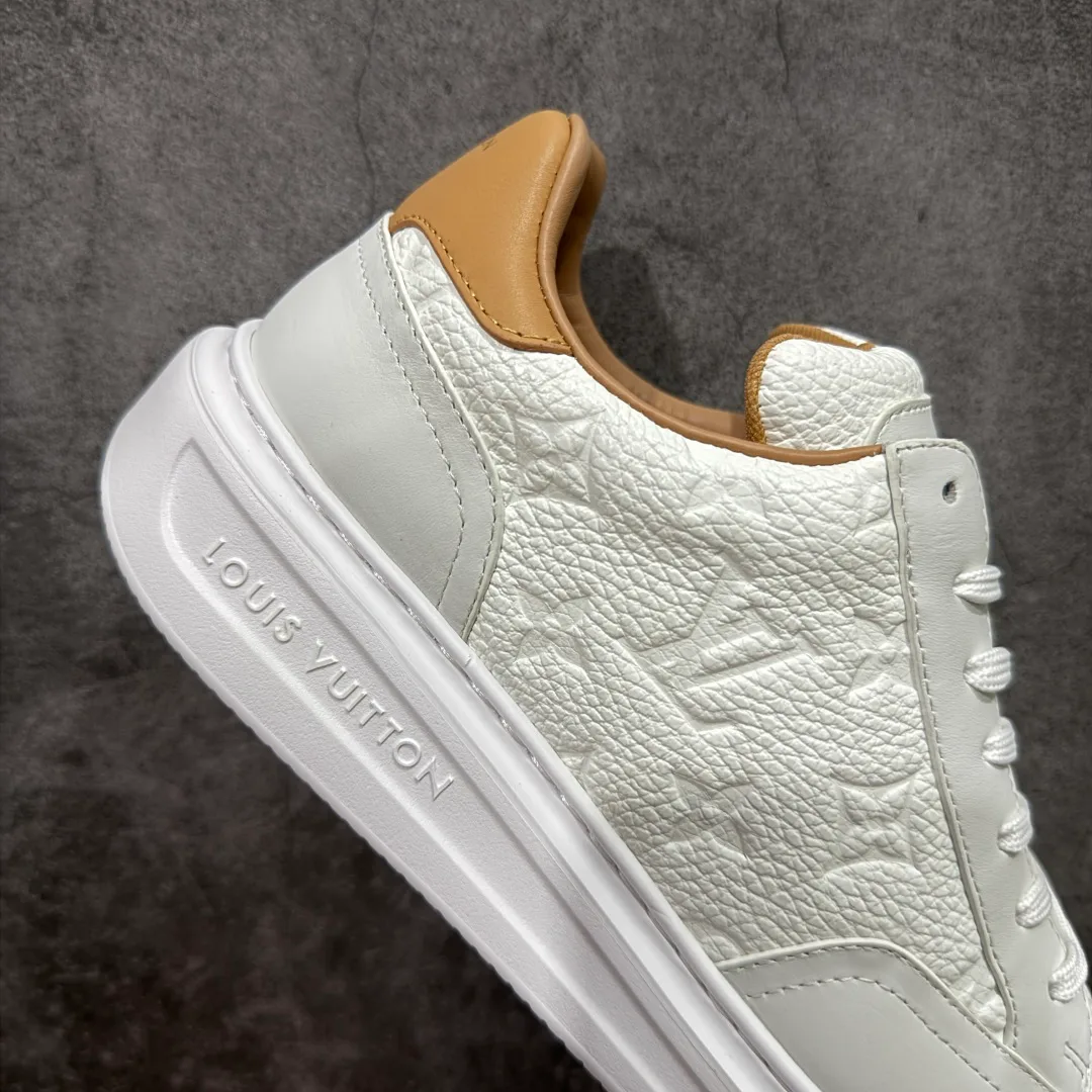 Men's Sneakers LOUIS VUITTON 18404670