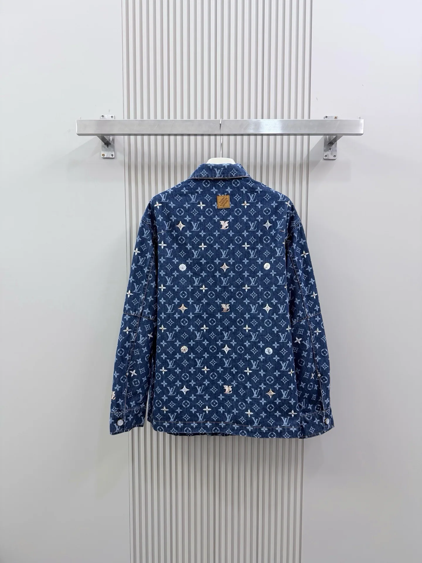 Men's Jackets And Down Jackets LOUIS VUITTON 18395782