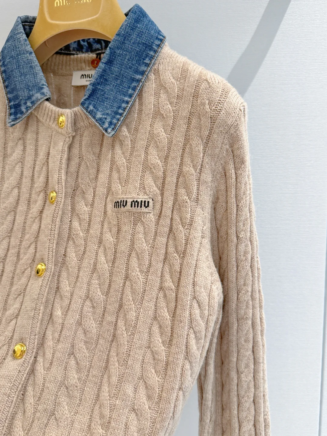 Women's Jumpers And Sweaters MIU MIU 17462063