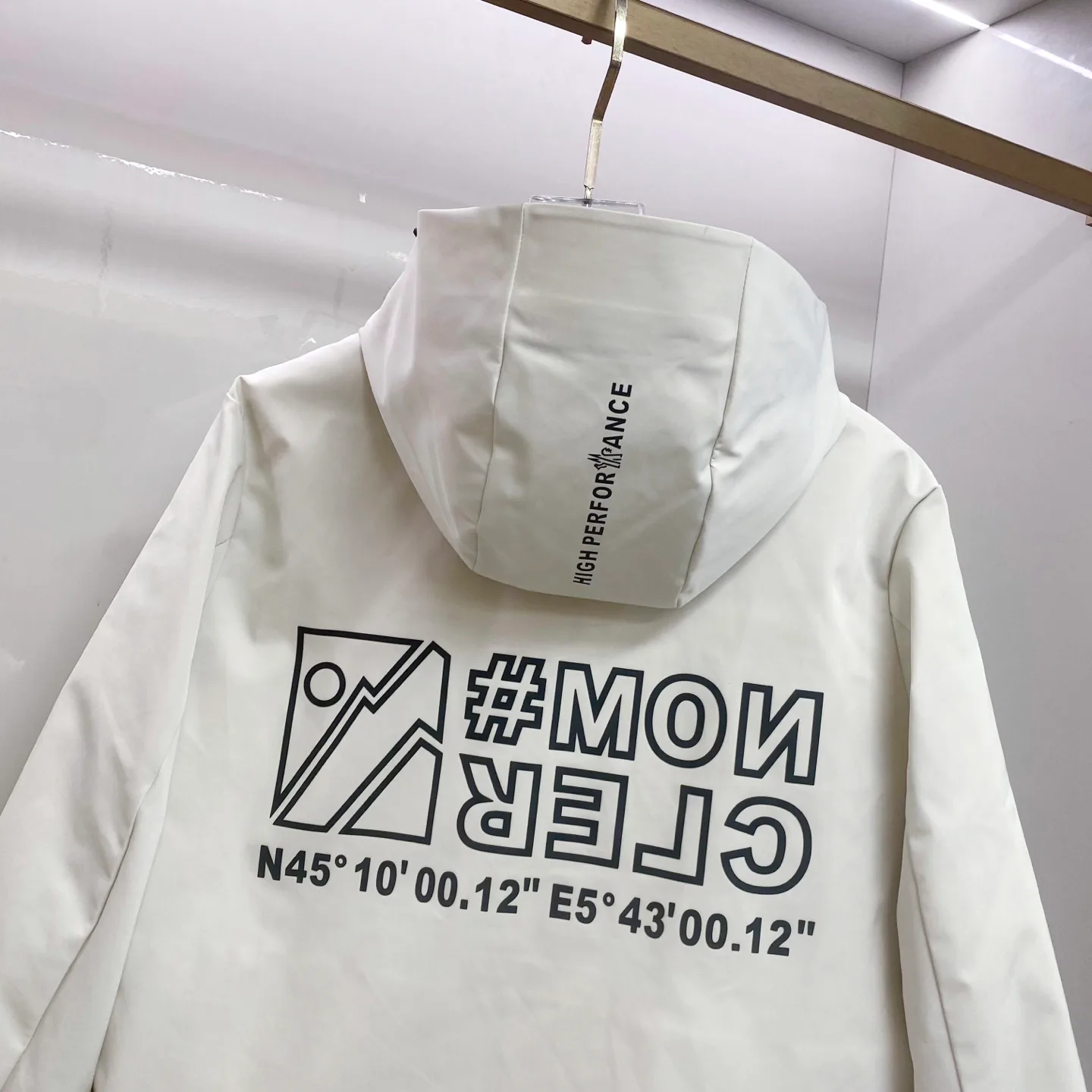 Men's Jackets And Down Jackets MONCLER 18029200