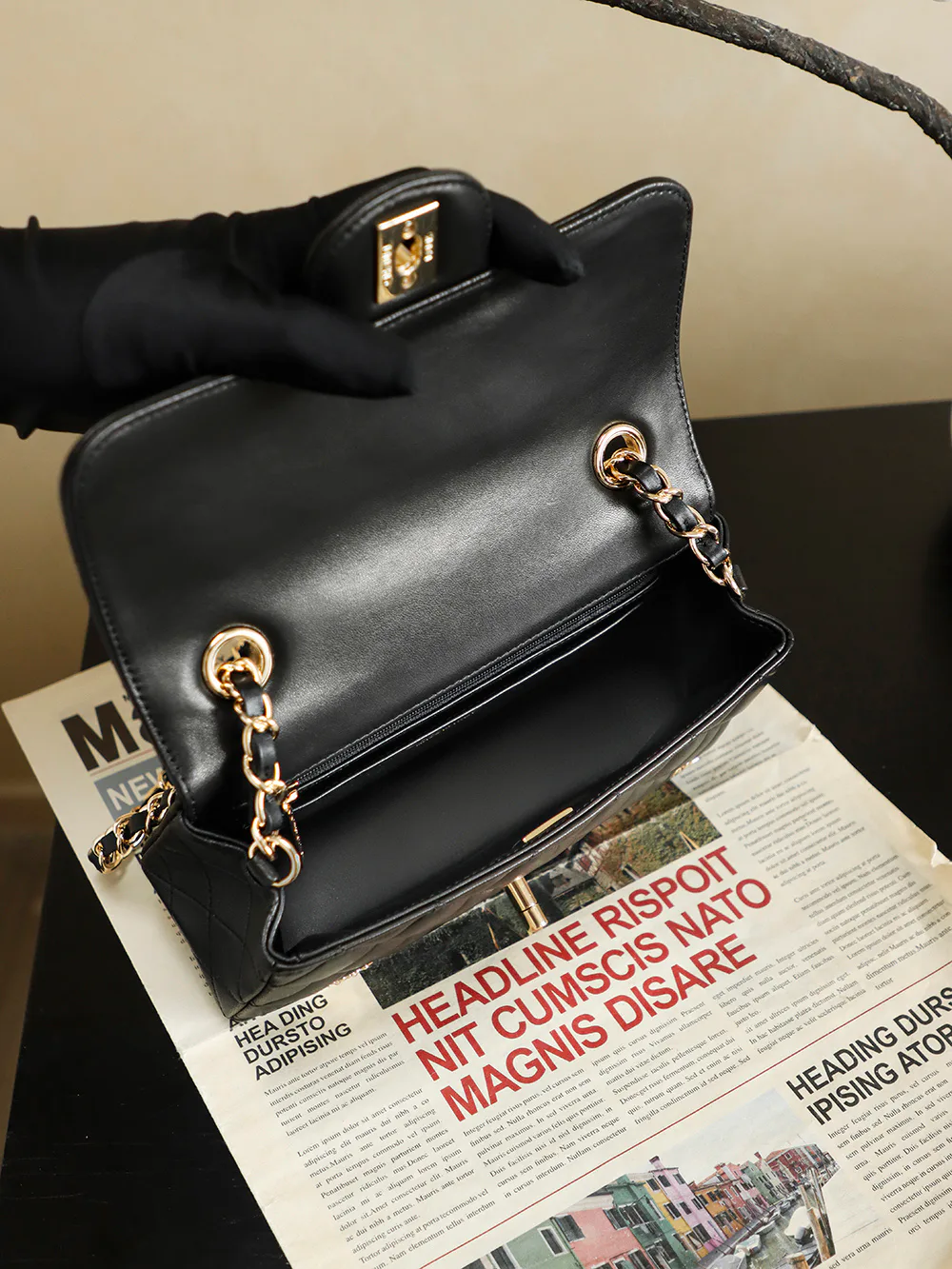 Women's Classic Handbags CHANEL 17867854