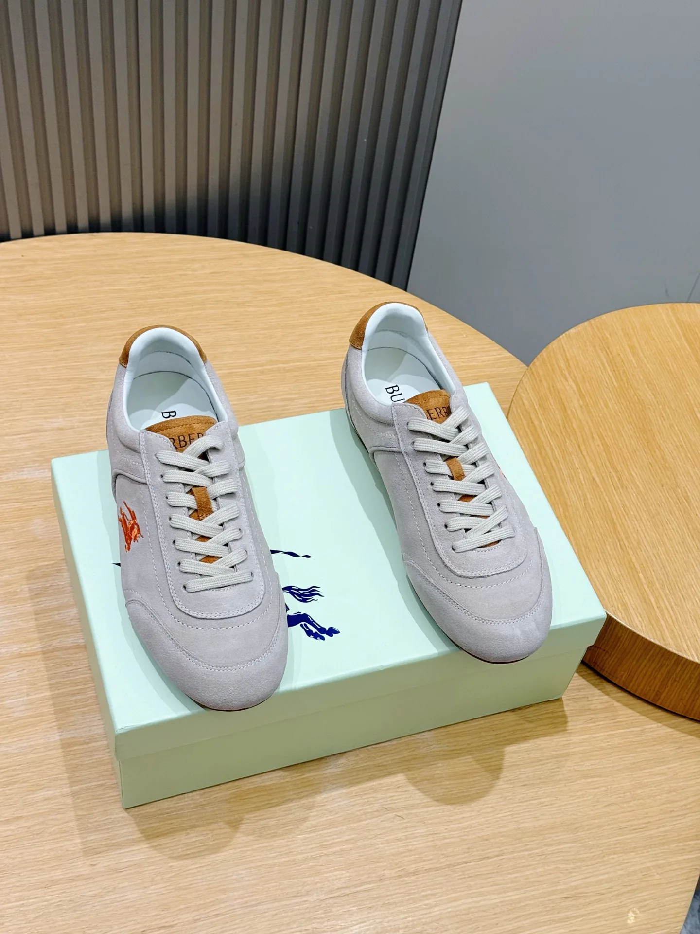 Men's Sneakers BURBERRY 18101452