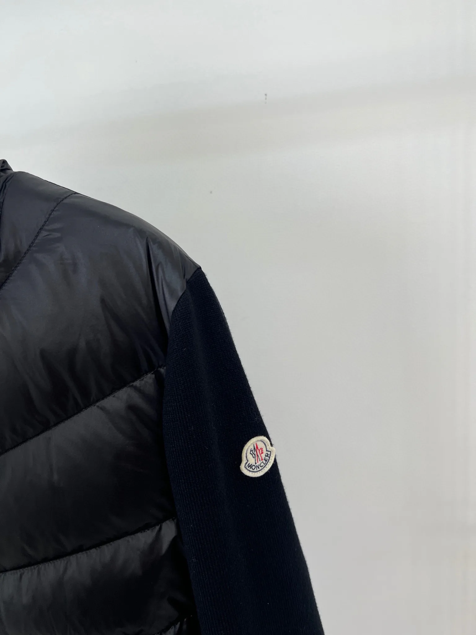 Women's Jackets And Down Jackets MONCLER 18415626