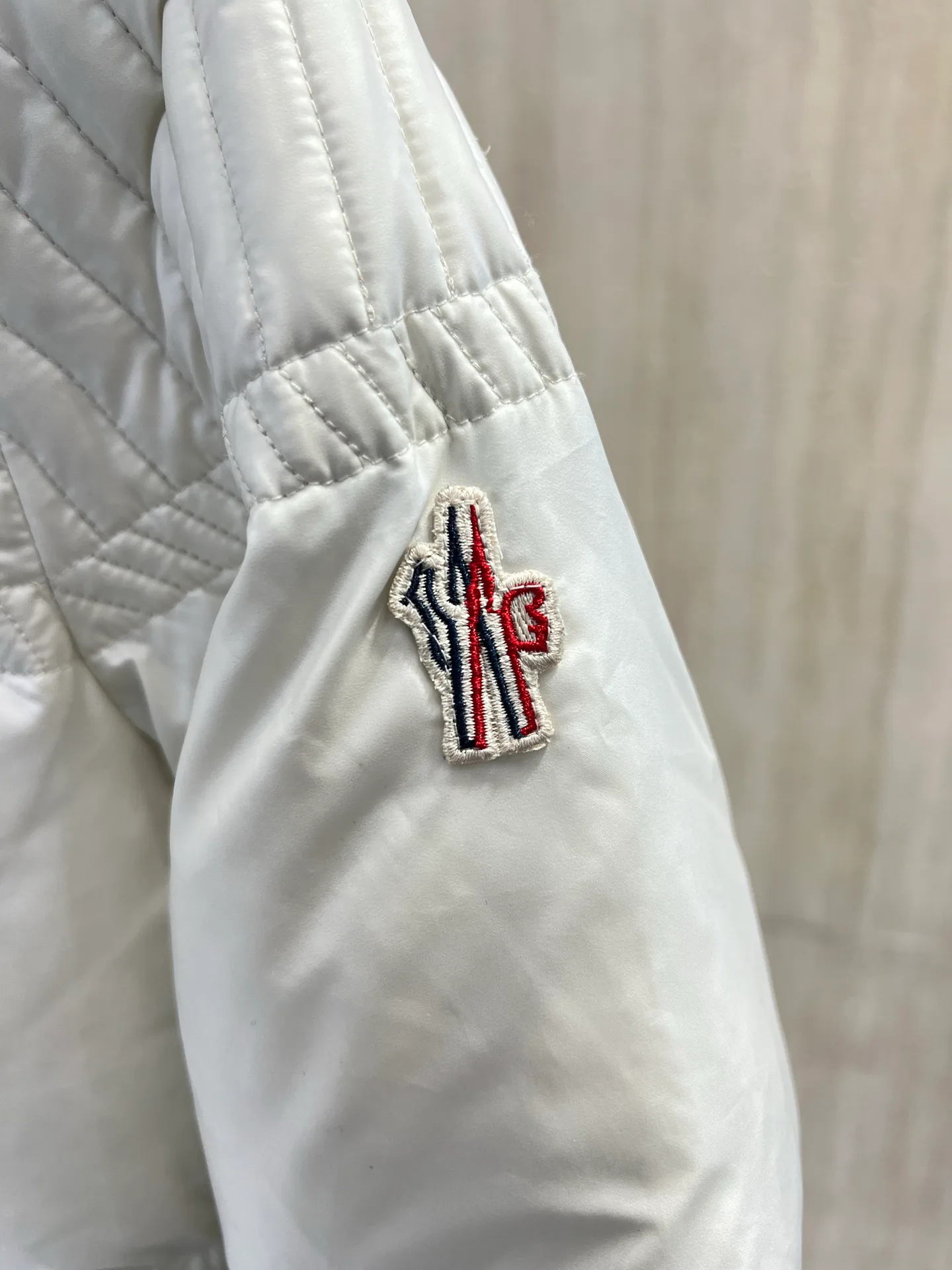 Men's Jackets And Down Jackets MONCLER 18231503