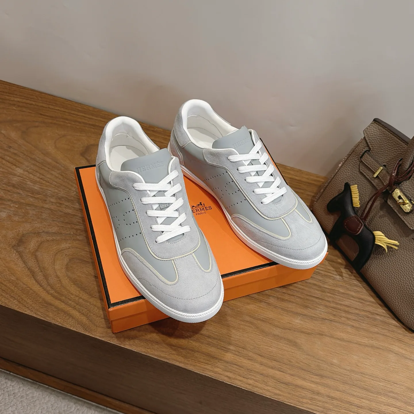 Women's Sneakers HERMES 18230935