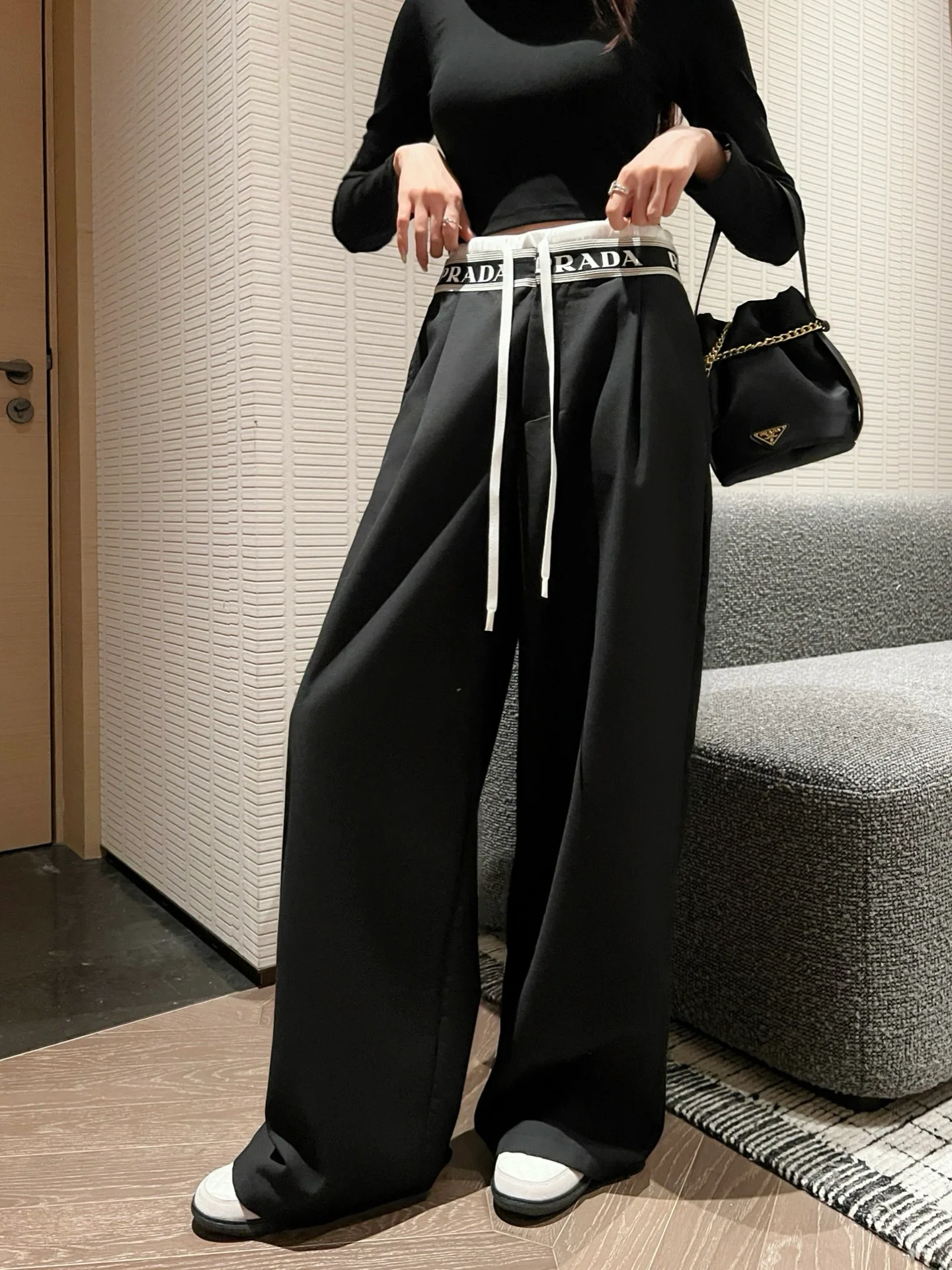 Women's Trousers PRADA 17140399
