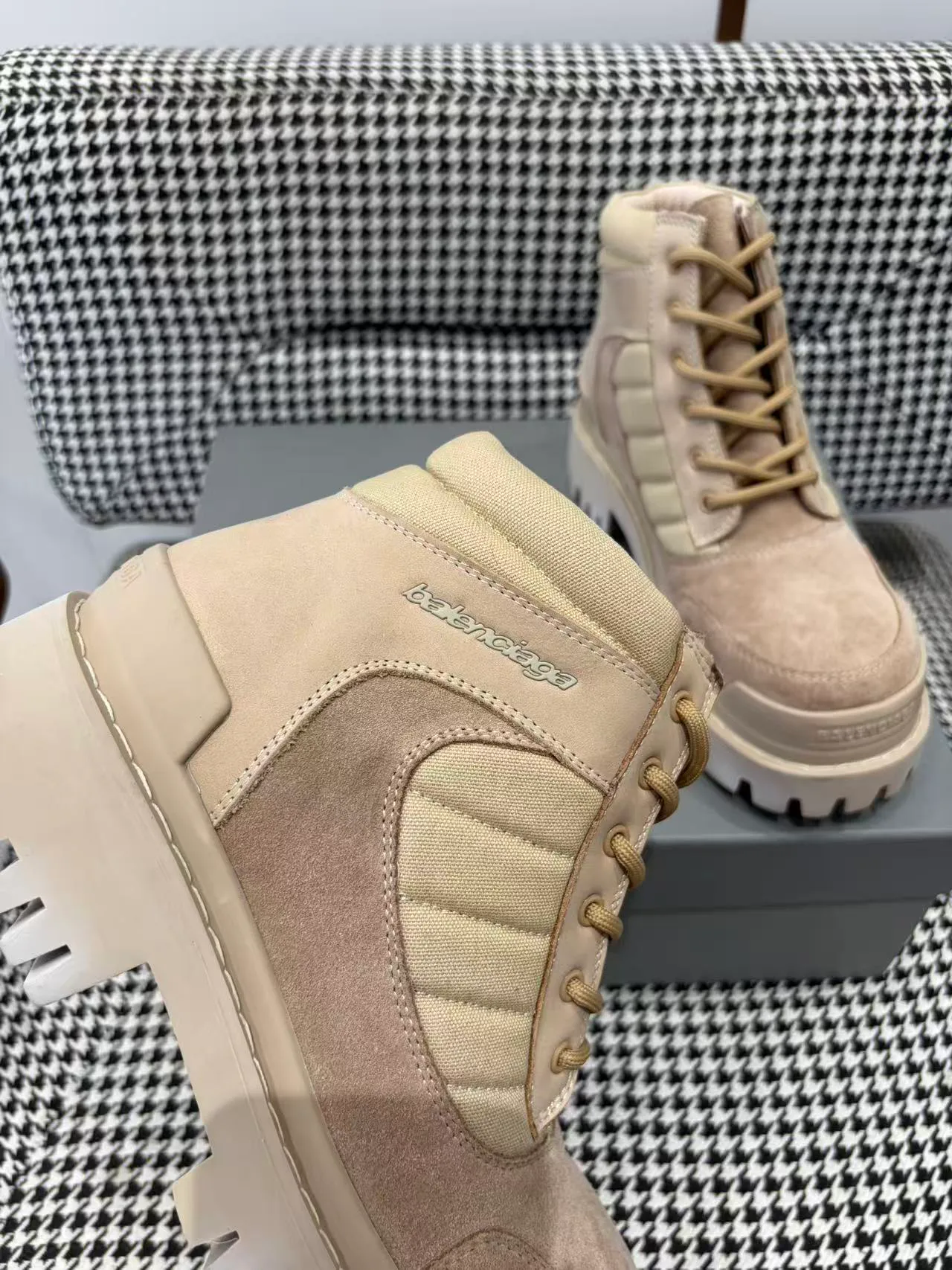 Men's Ankle Boots BALENCIAGA 17954902