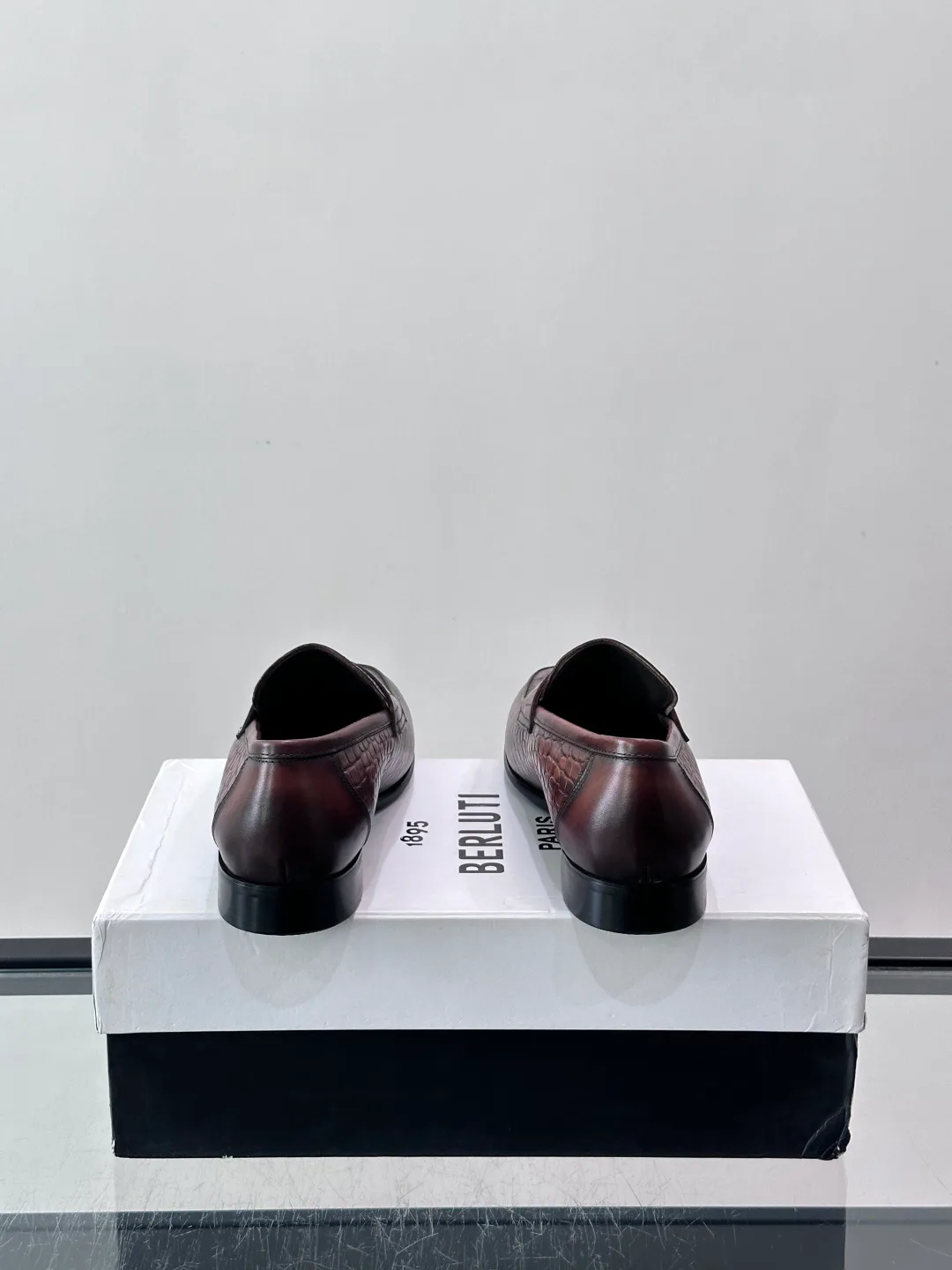 Men's Loafers And Dress Shoes BERLUTI 18055710